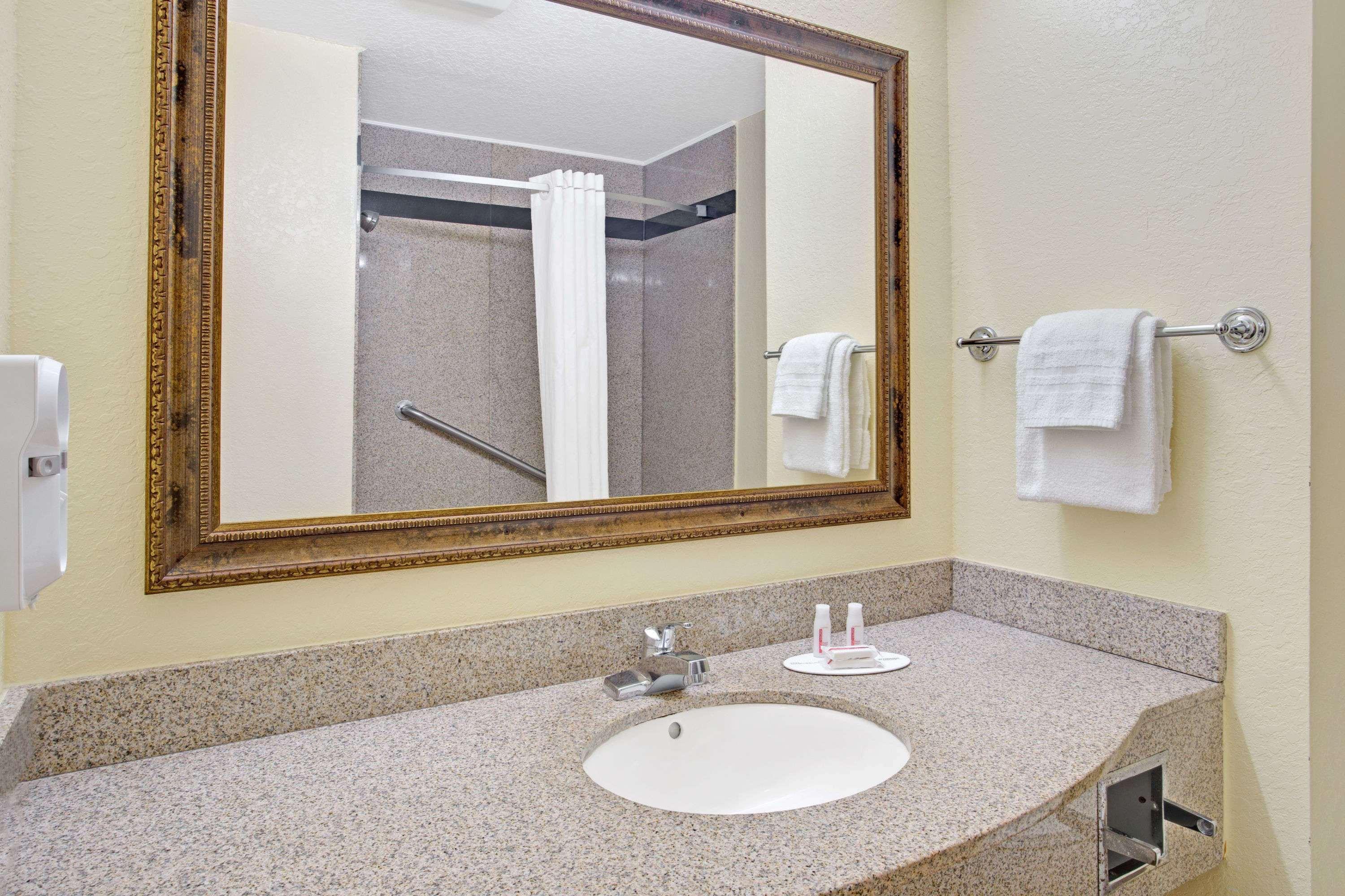 Hotel Super 8 By Wyndham Daytona