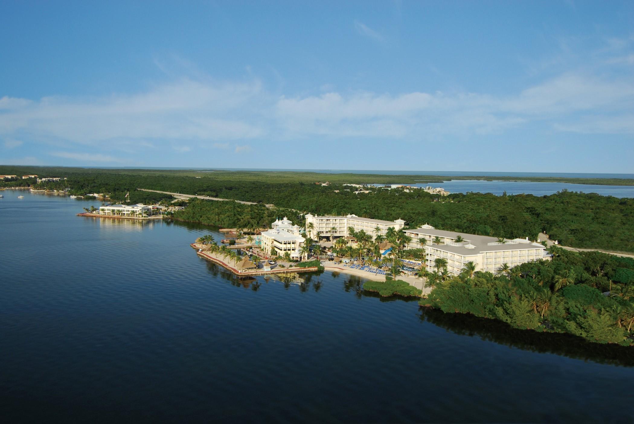 Reefhouse And Marina 3*