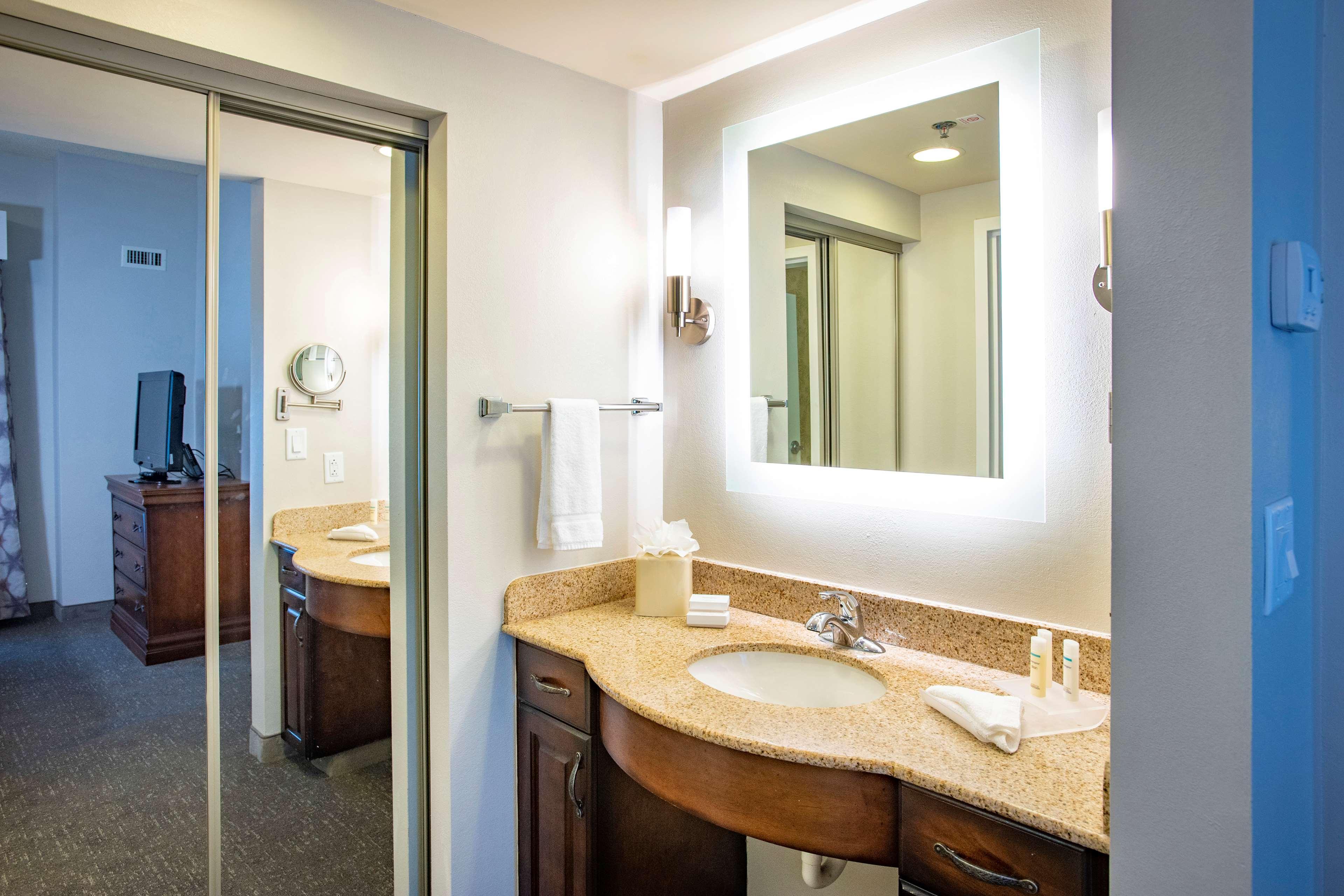 Hotel Pensacola Suites Hotel