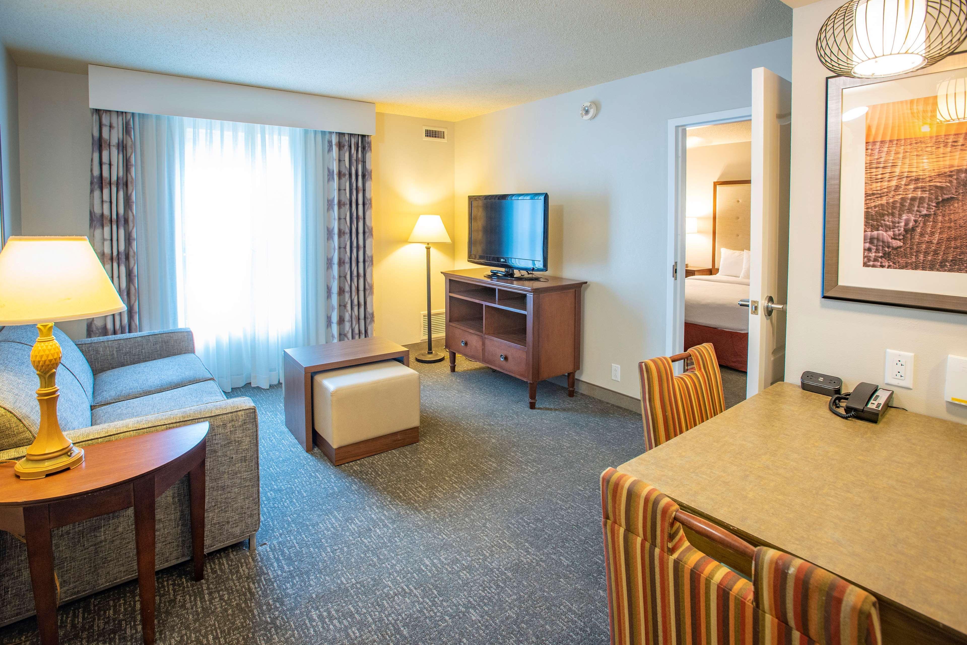 Hotel Pensacola Suites Hotel