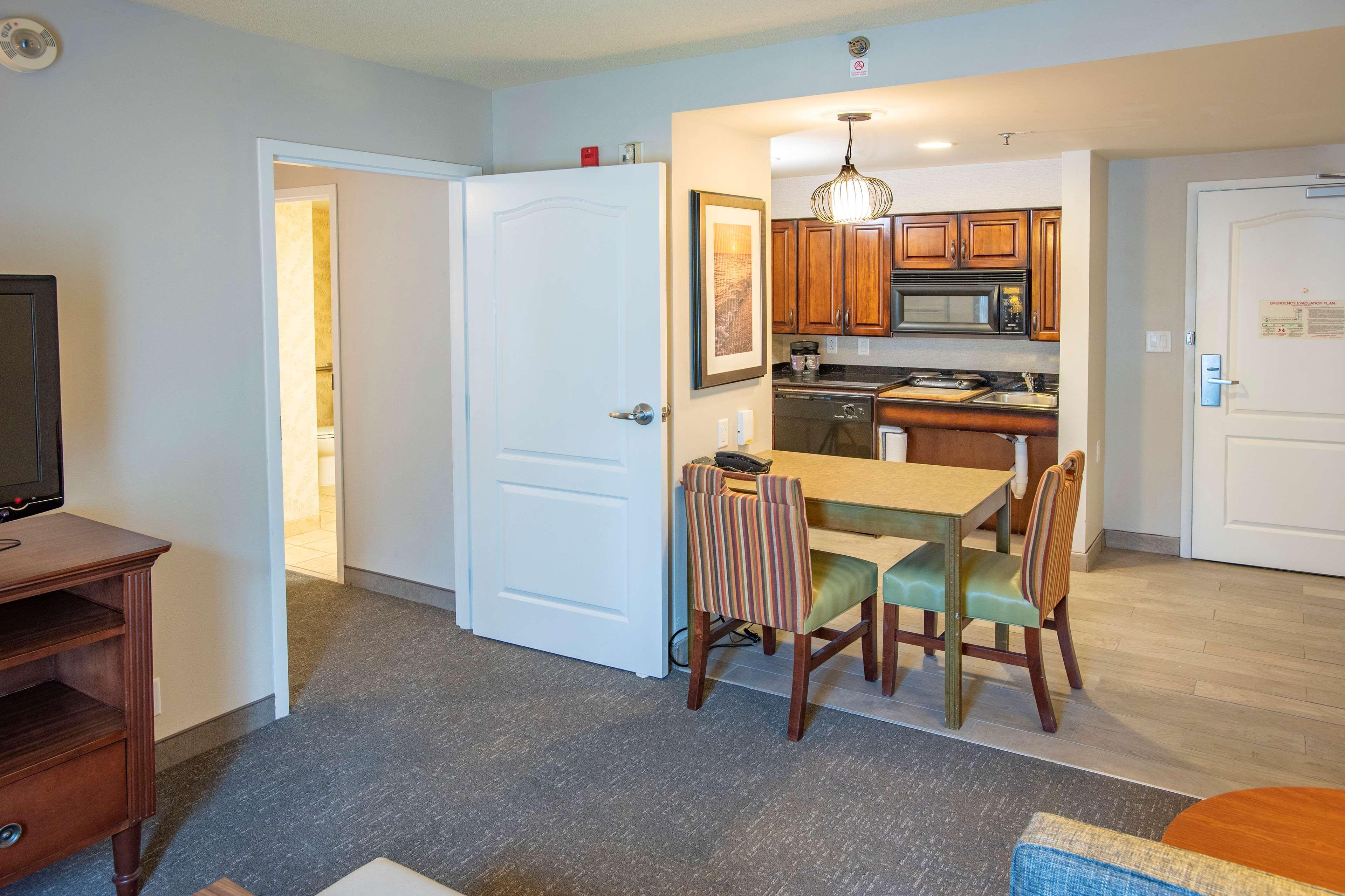 Pensacola Suites Hotel Hotel