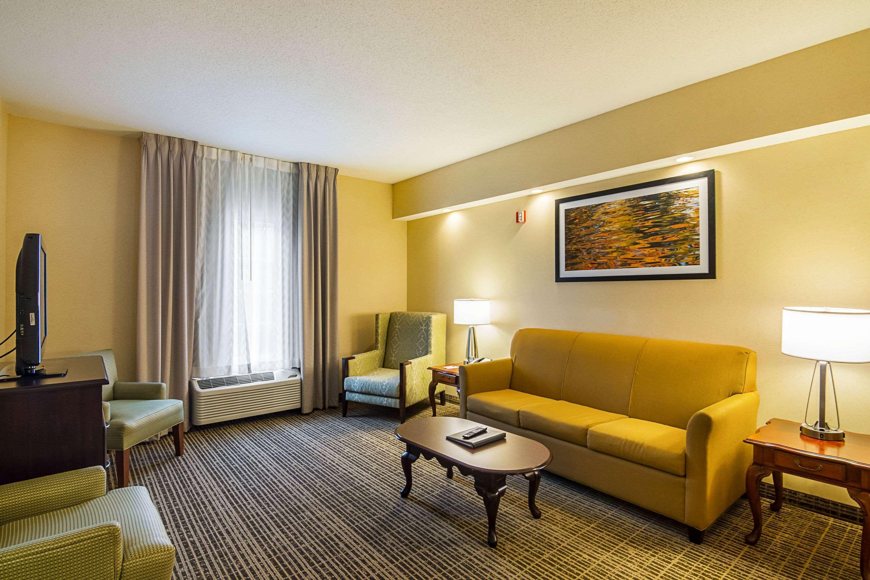 The White House Inn 2*