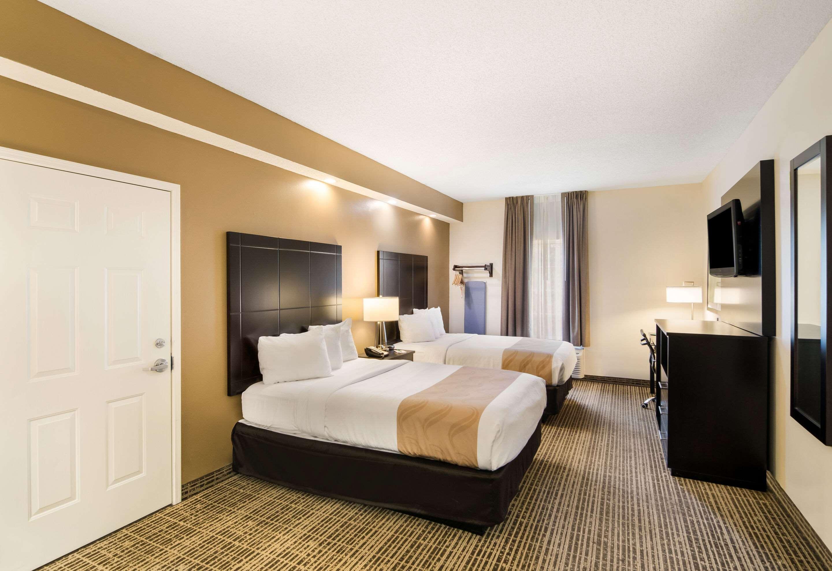 Inn The White House Crestview
