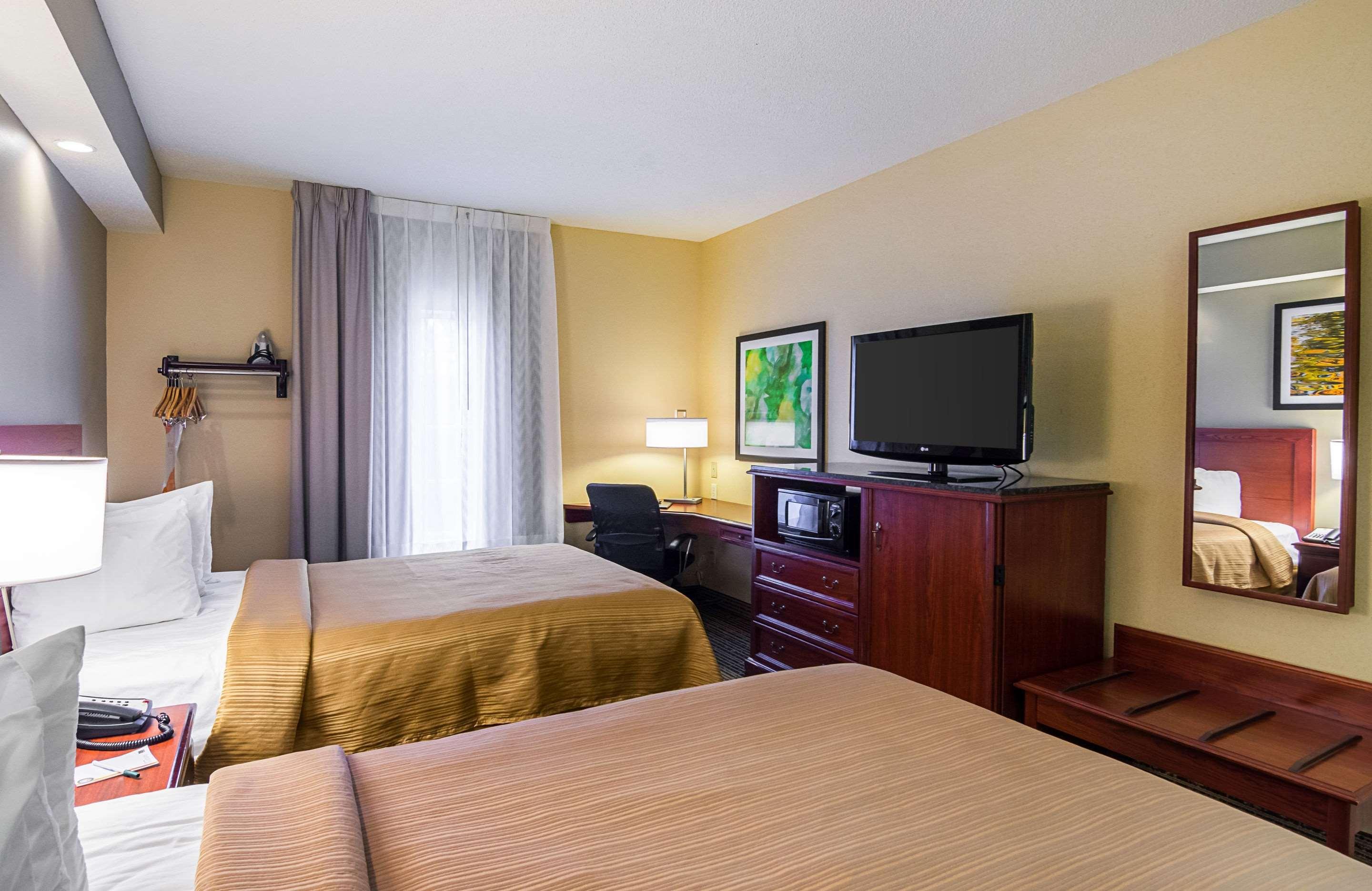Inn The White House 2*