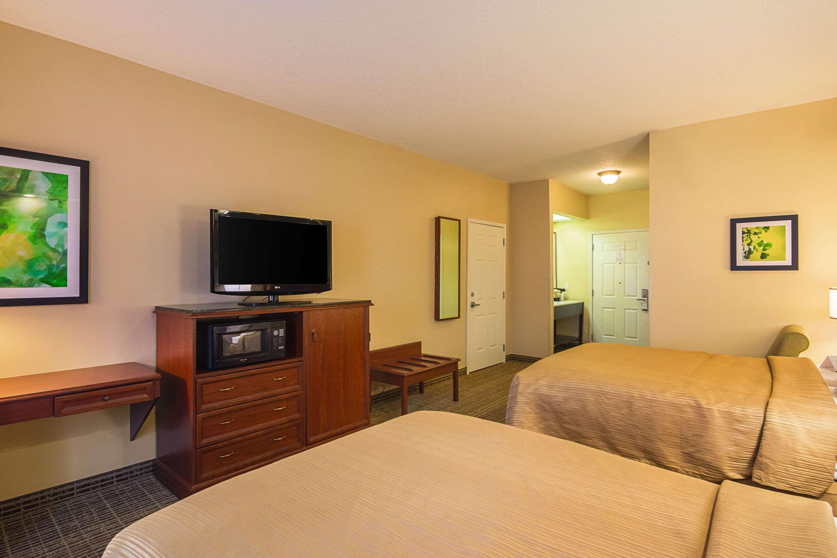 Inn The White House Crestview