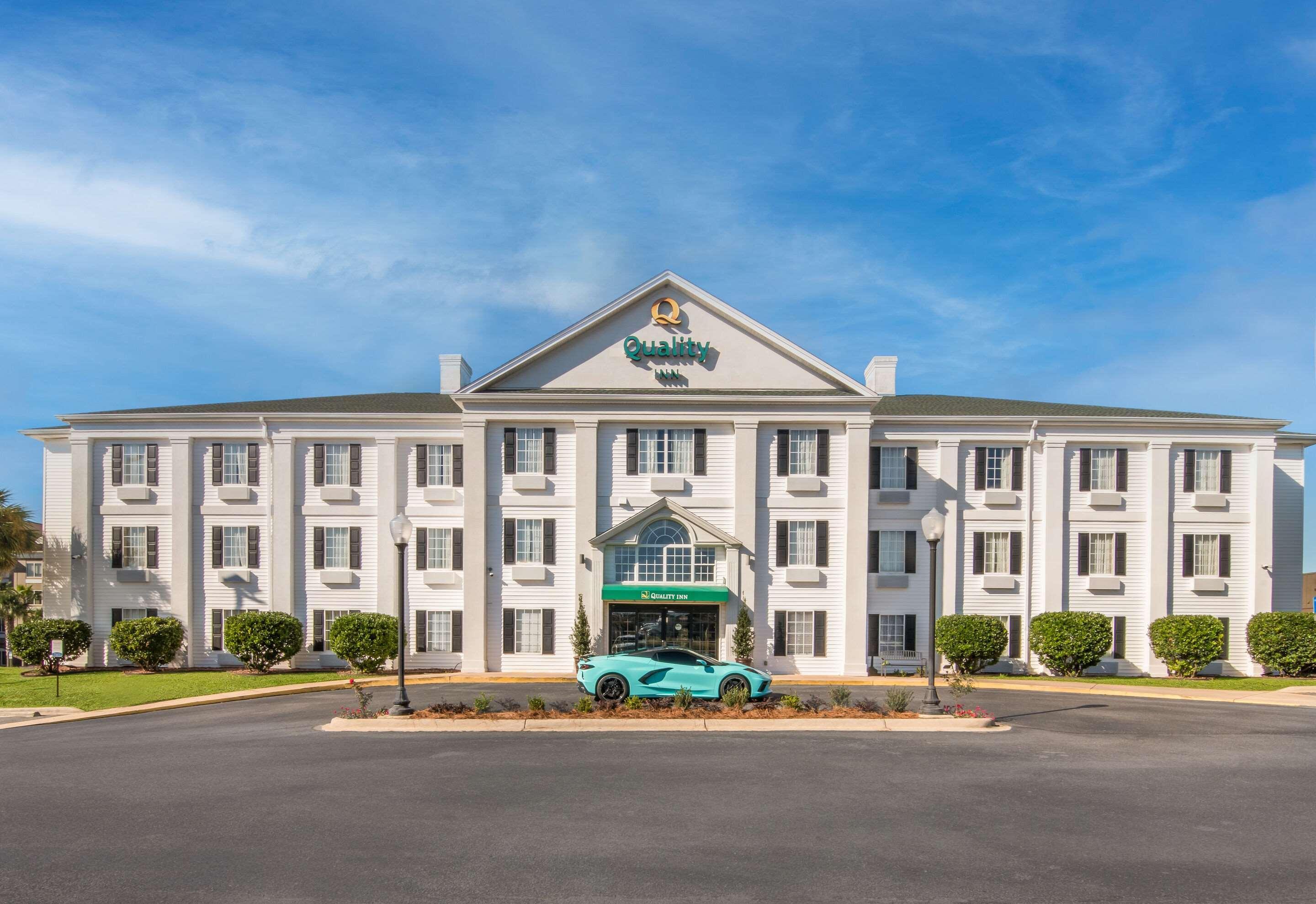 The White House Crestview