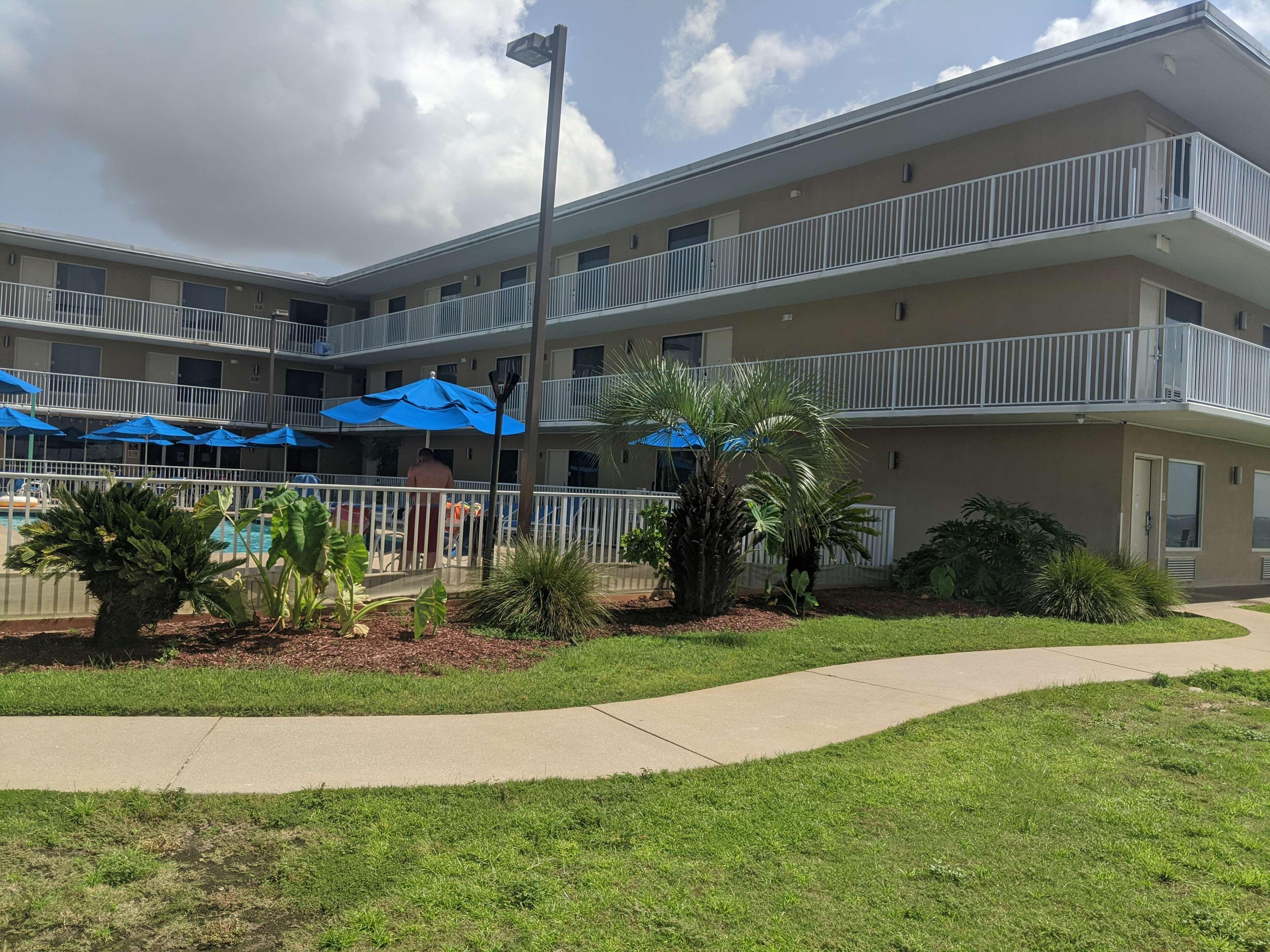 Western Waterfront Hotel Navarre