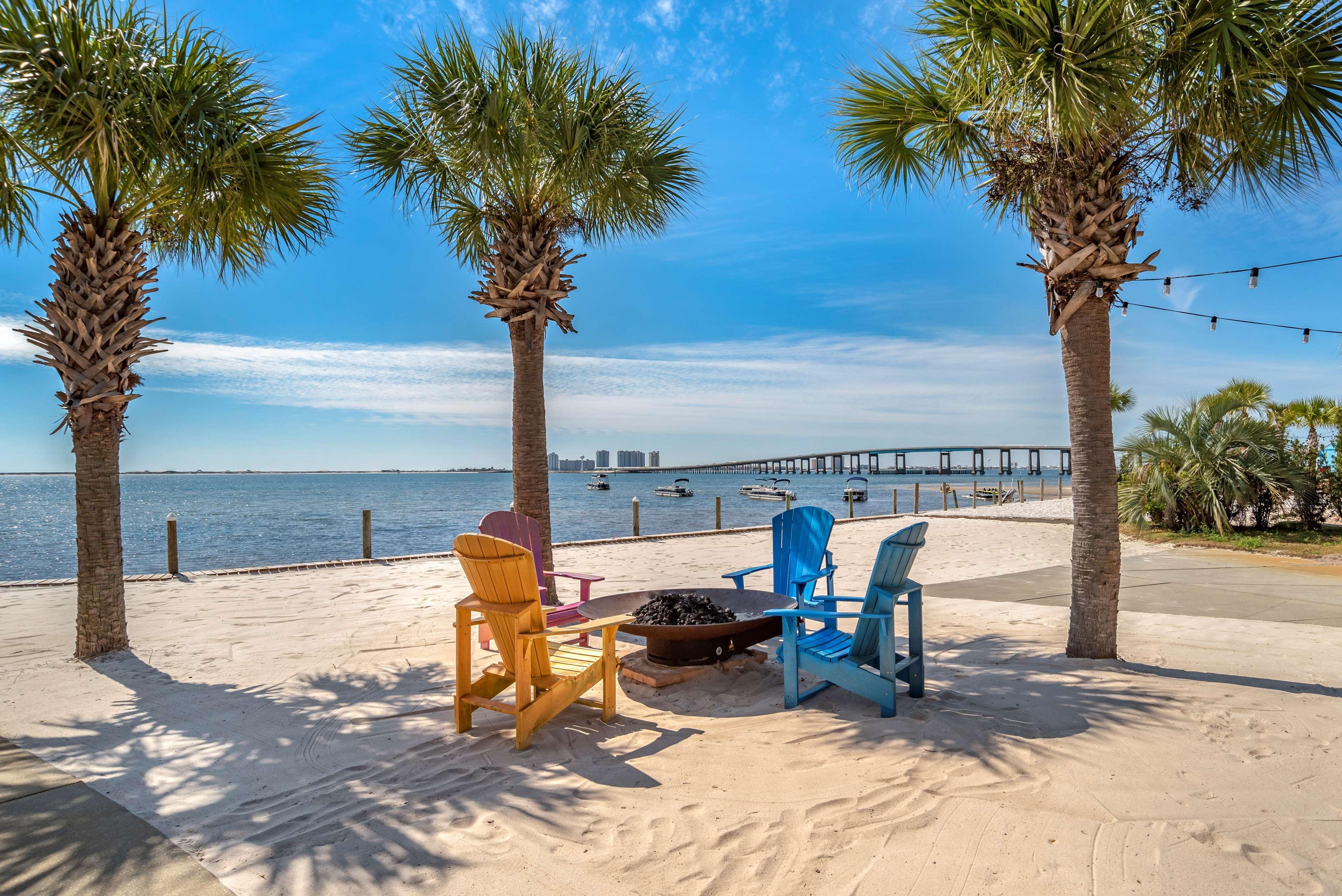 Western Waterfront Hotel Navarre