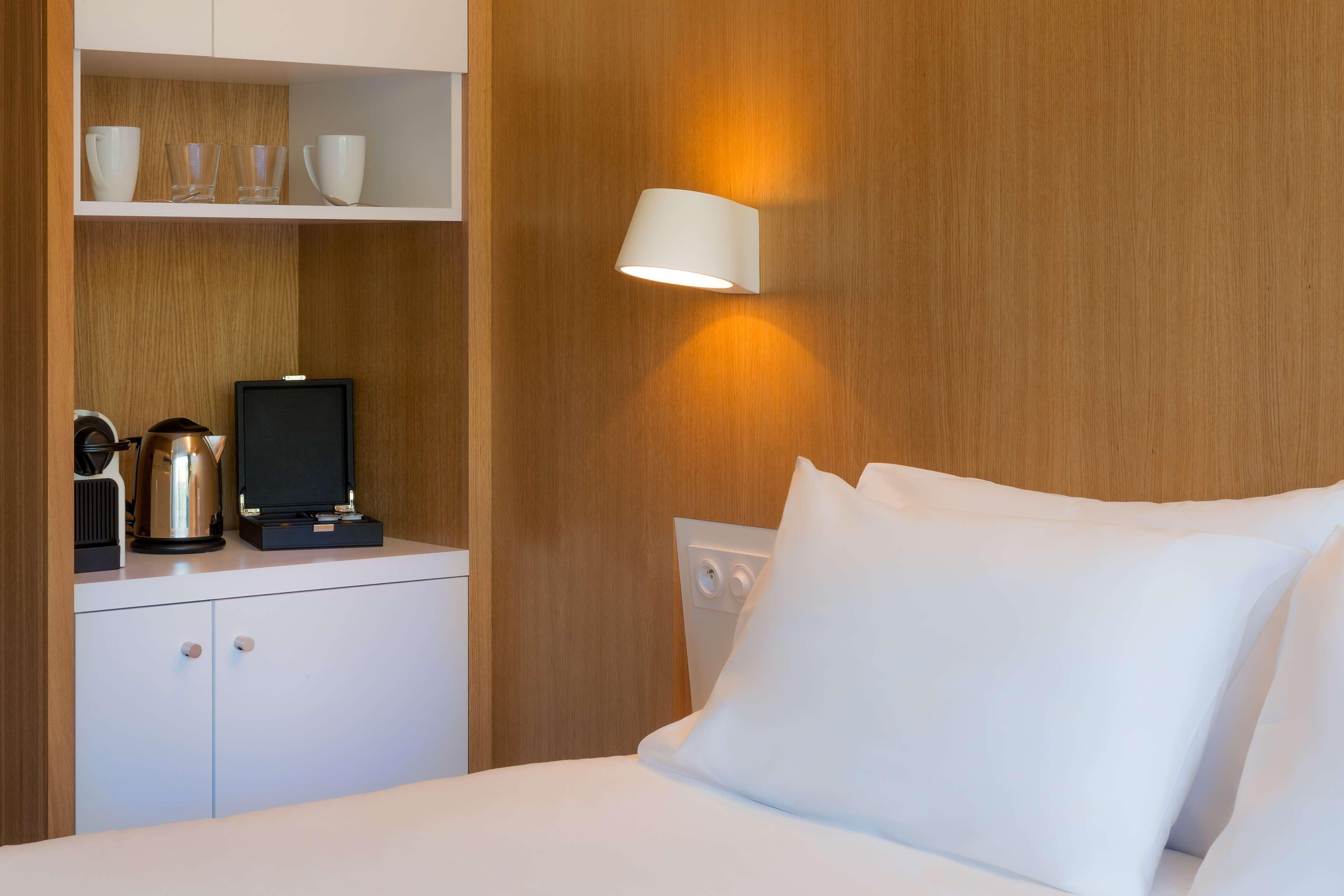 Western Waterfront 3*