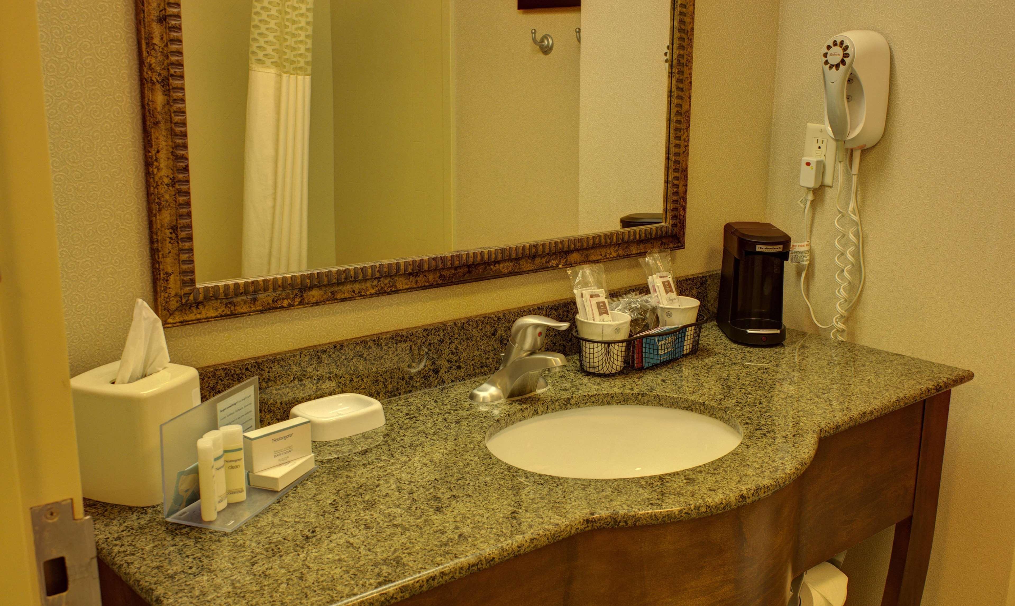Hampton & Palm Coast Hotel