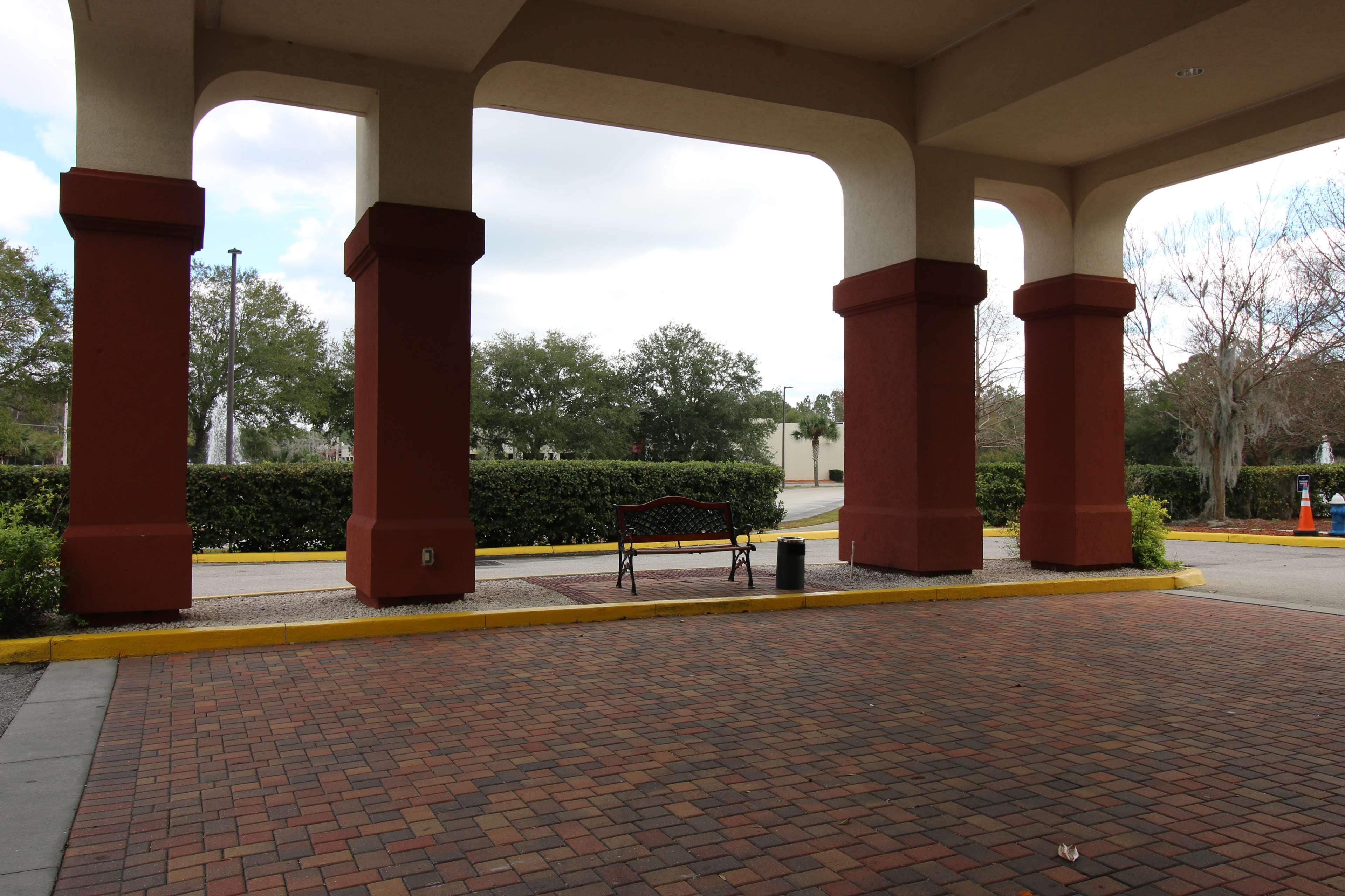 Hampton & Palm Coast Hotel 3*