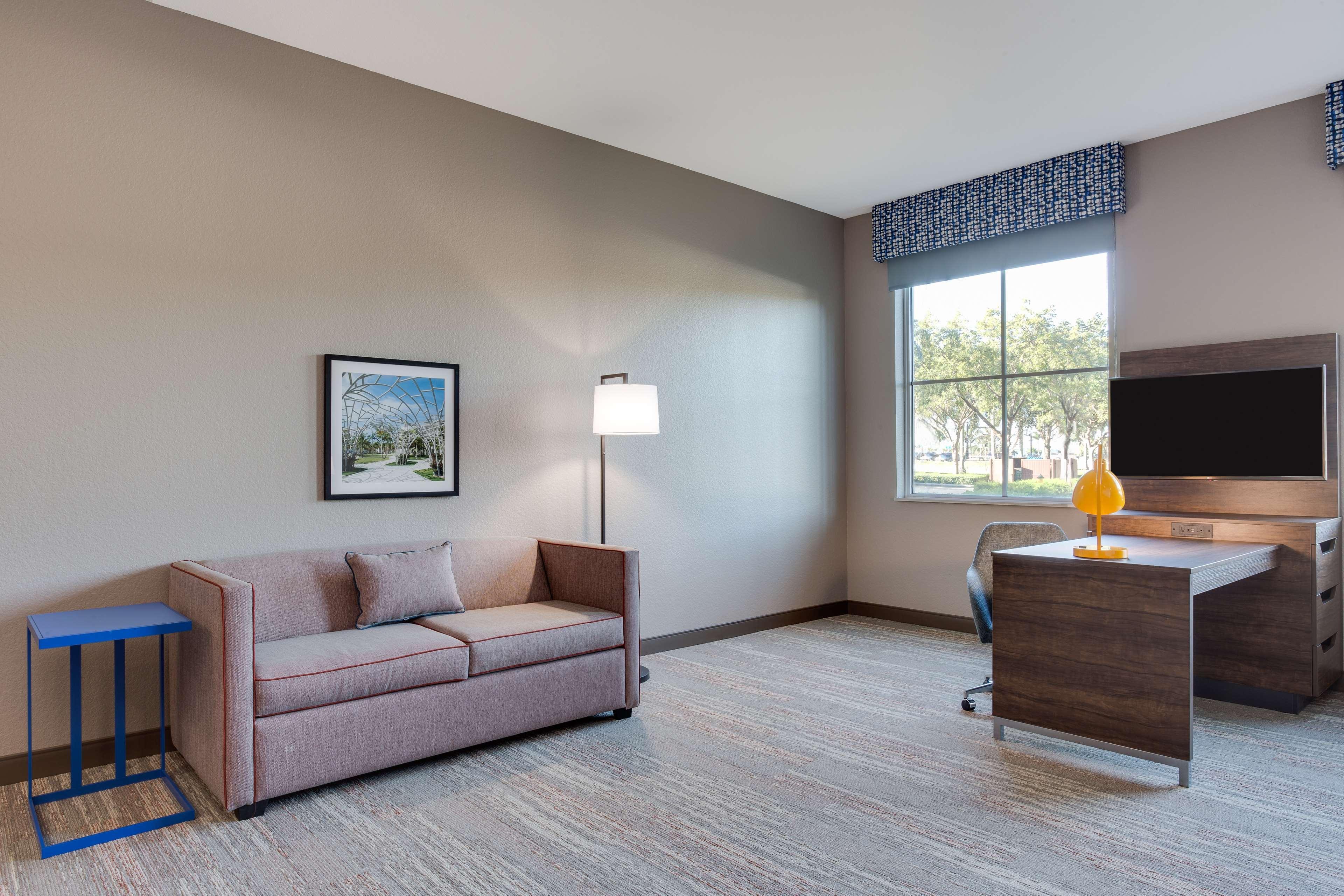 Hampton & Lauderdale - Hotel