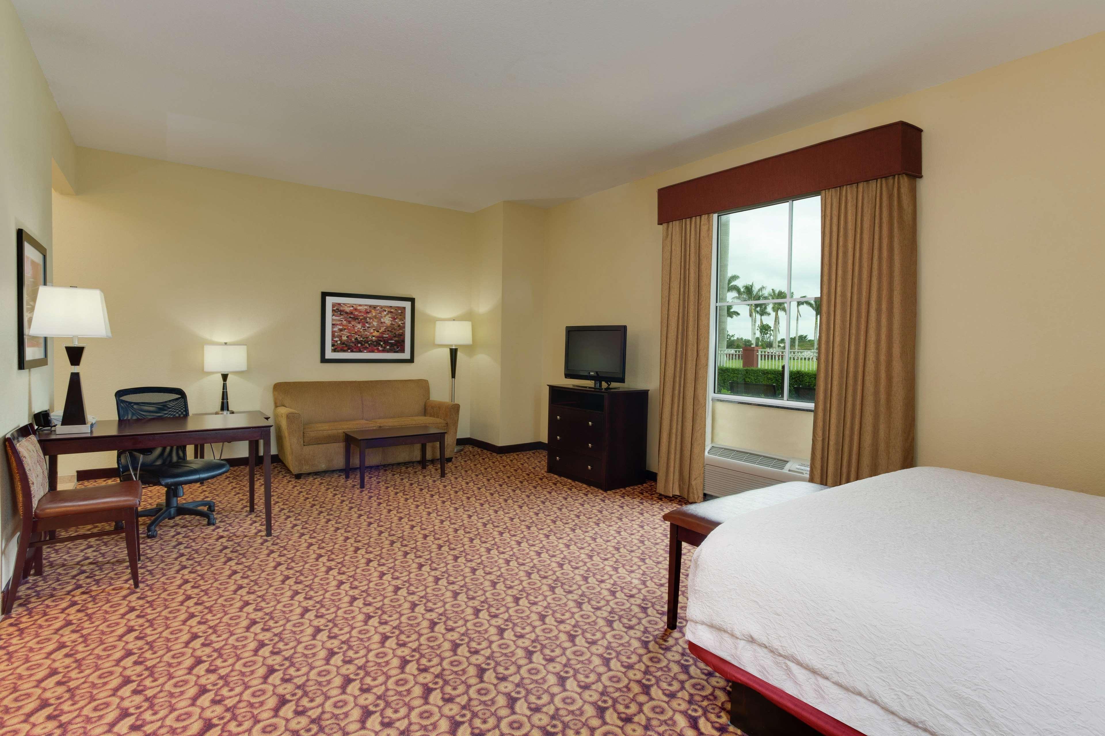 Hampton & Lauderdale - Hotel Miramar