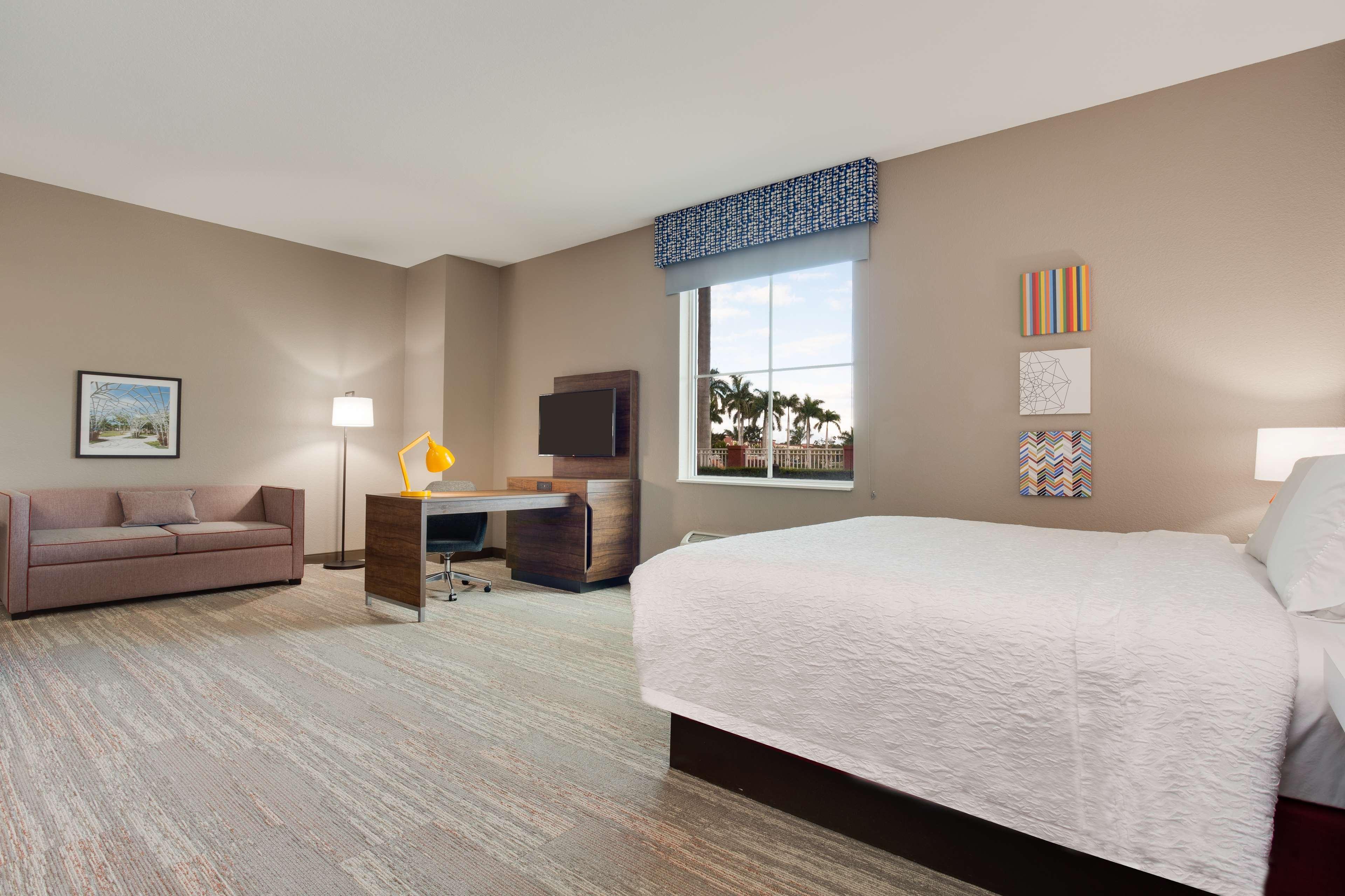 Hampton & Lauderdale - Hotel