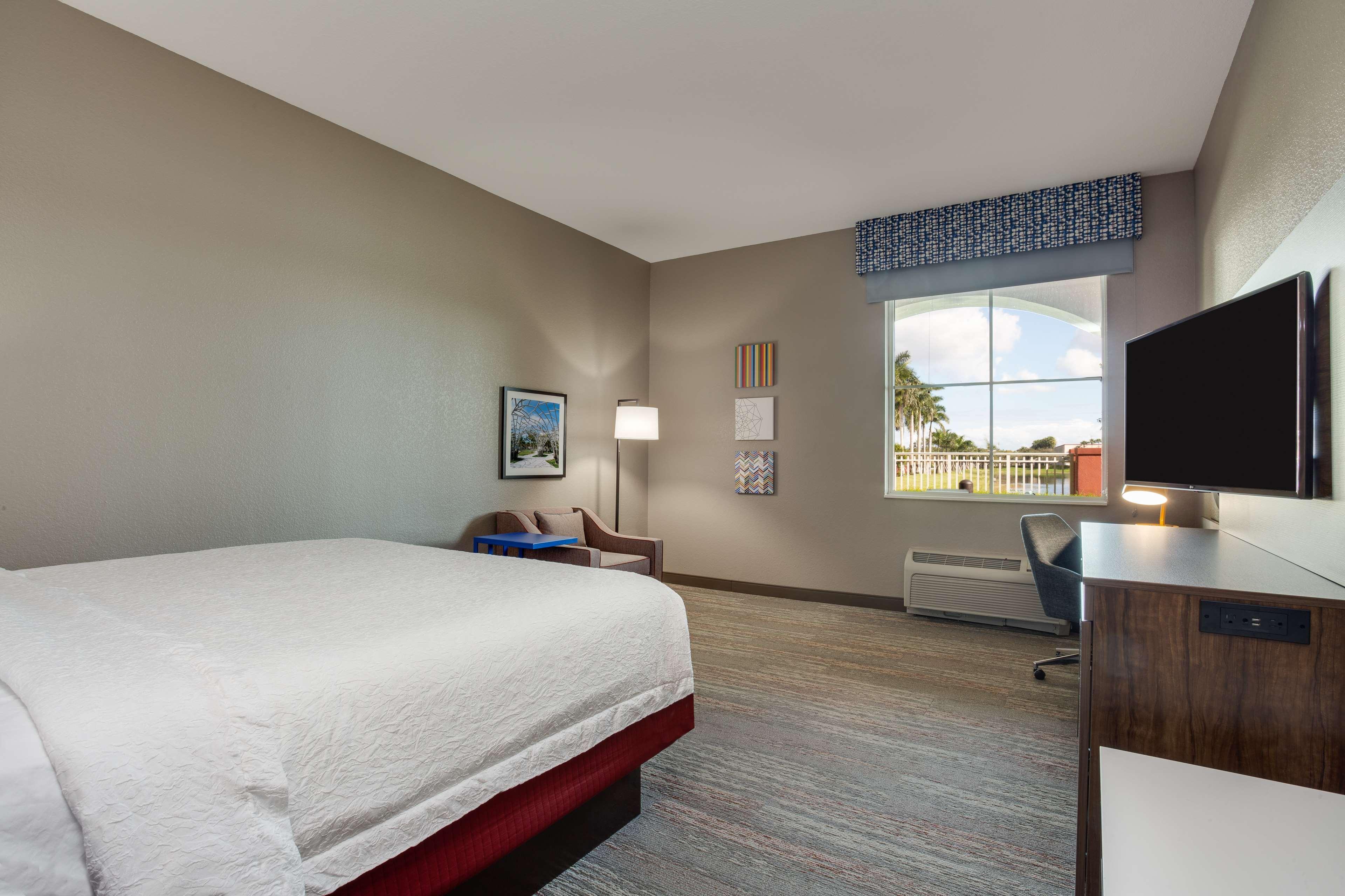 Hampton & Lauderdale - Hotel 3*