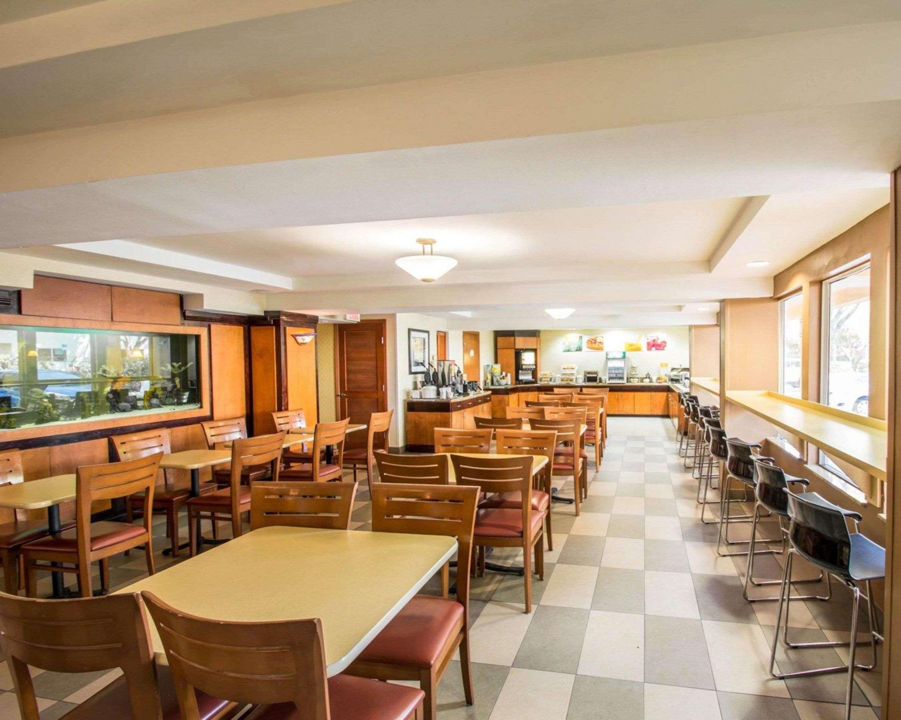 Inn Quality Miami Airport - 3*