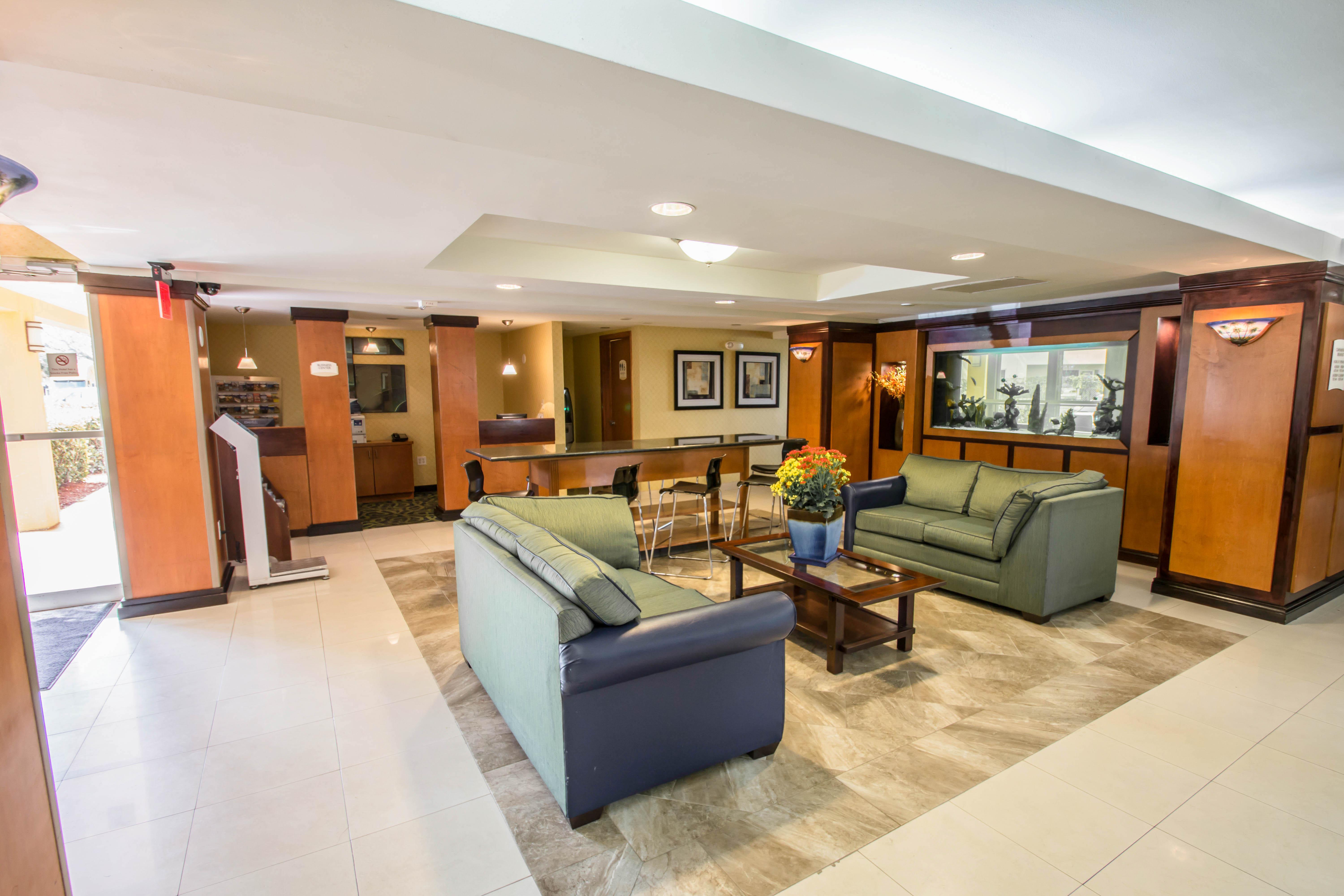 Inn Quality Miami Airport - 3*