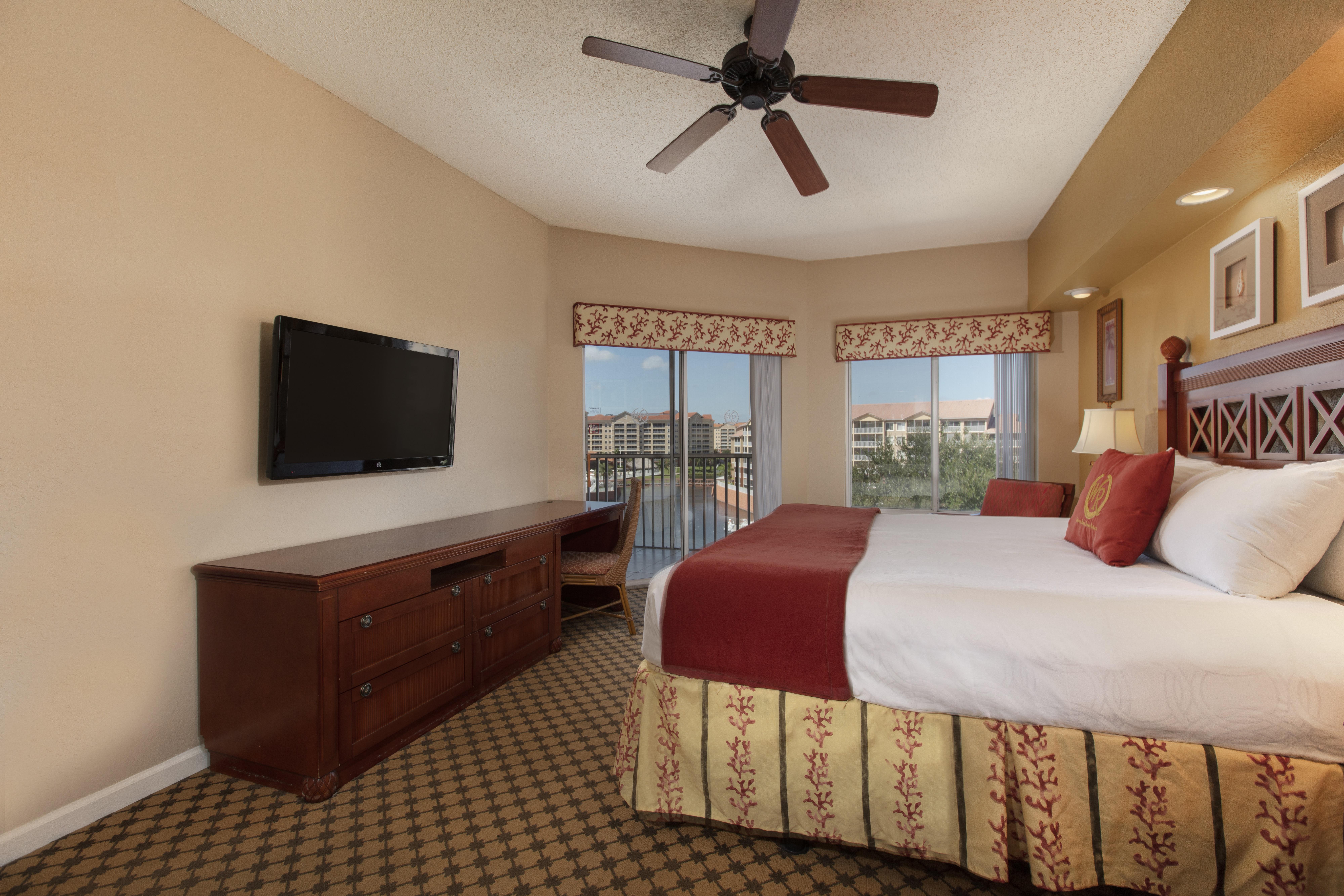 Westgate Town Center Hotel 4*