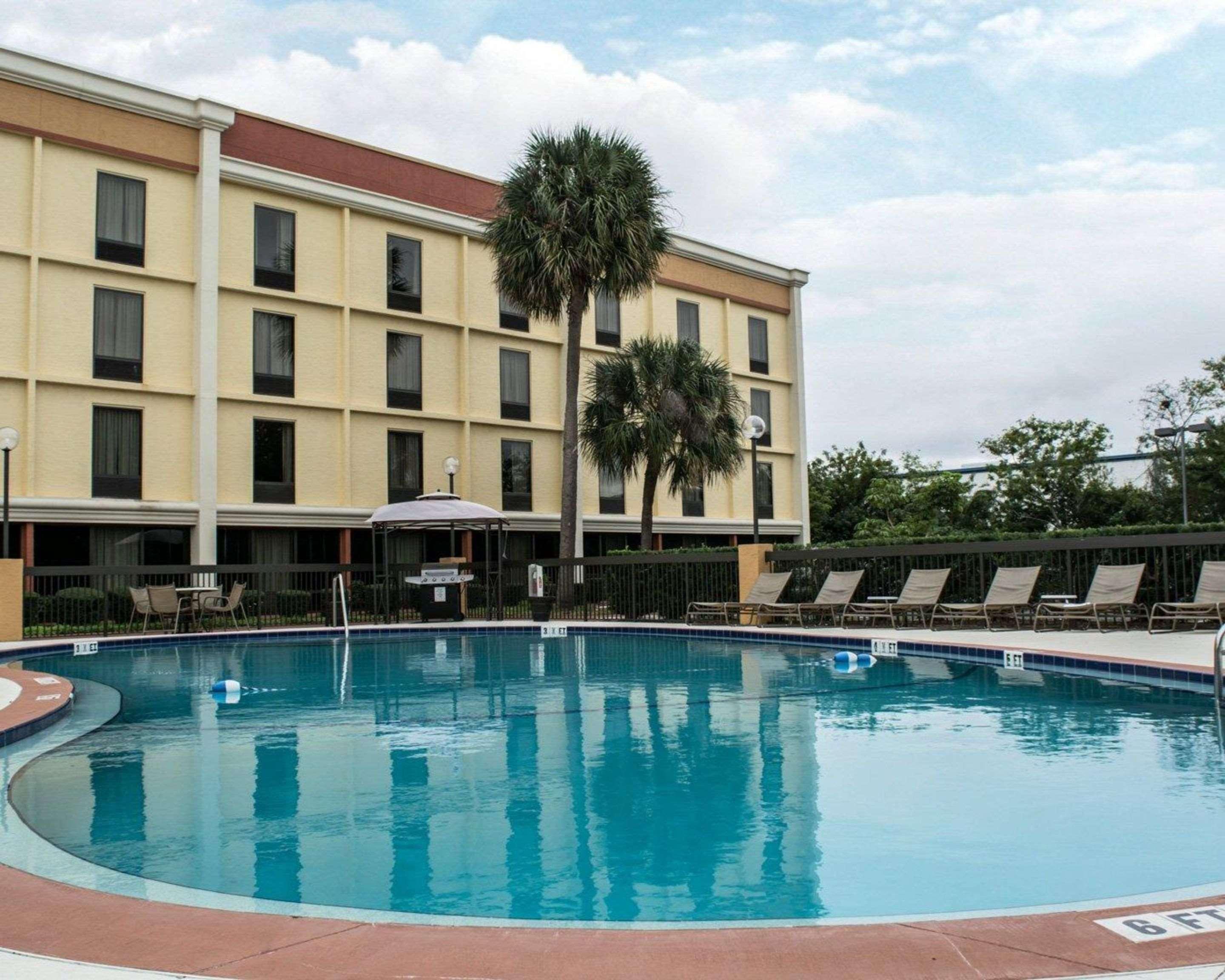 Comfort & St Pete - International Airport Hotel 2*