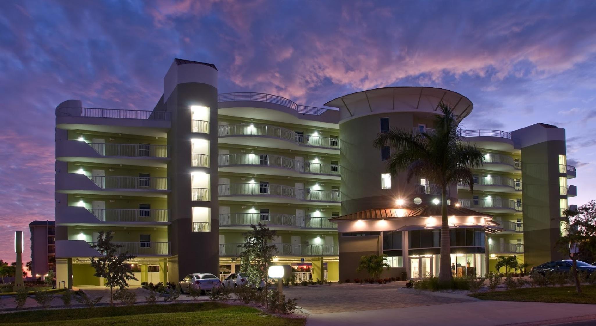 Aparthotel Crystal Palms 3*