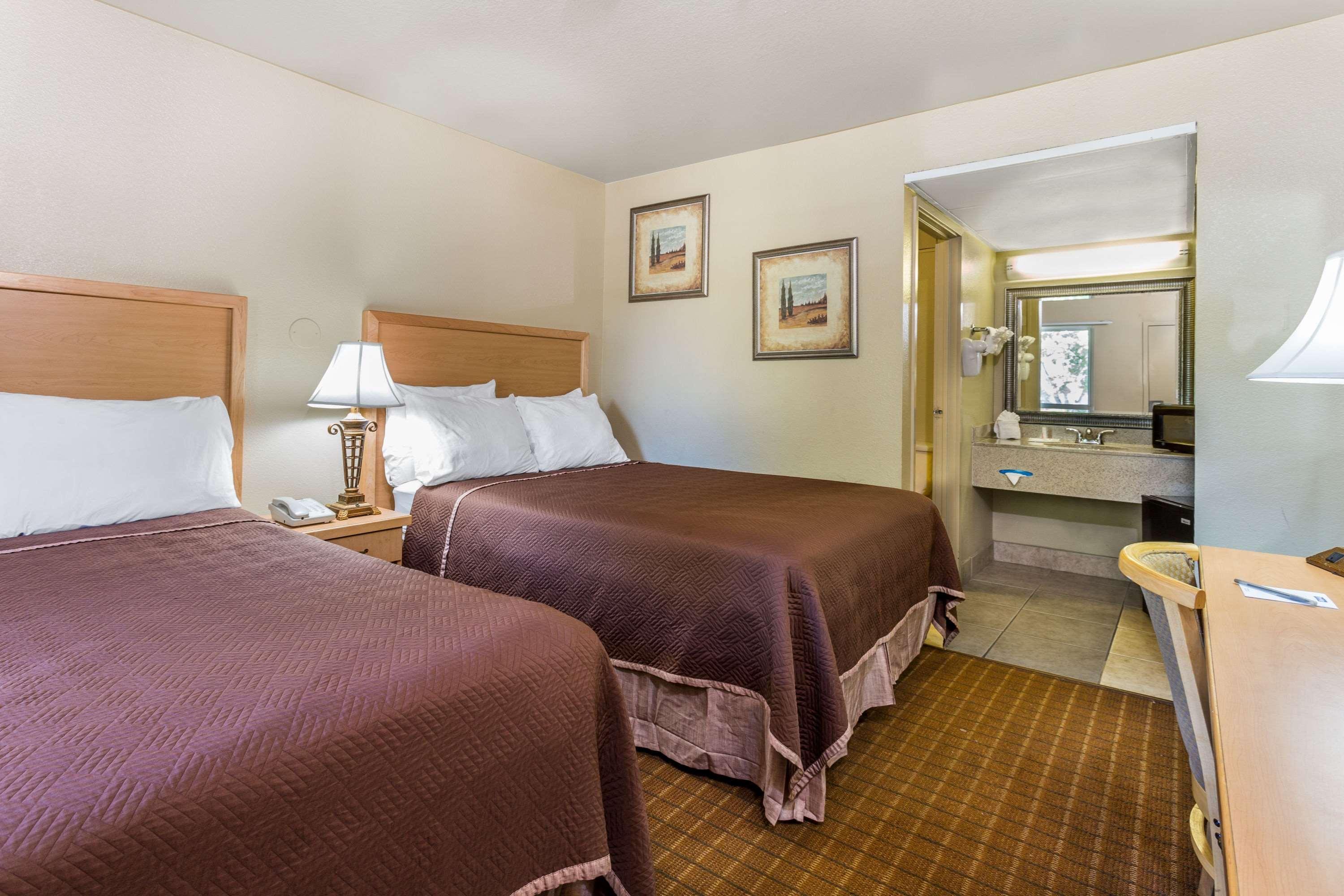 Hotel 6 Riviera Fl Riviera Beach