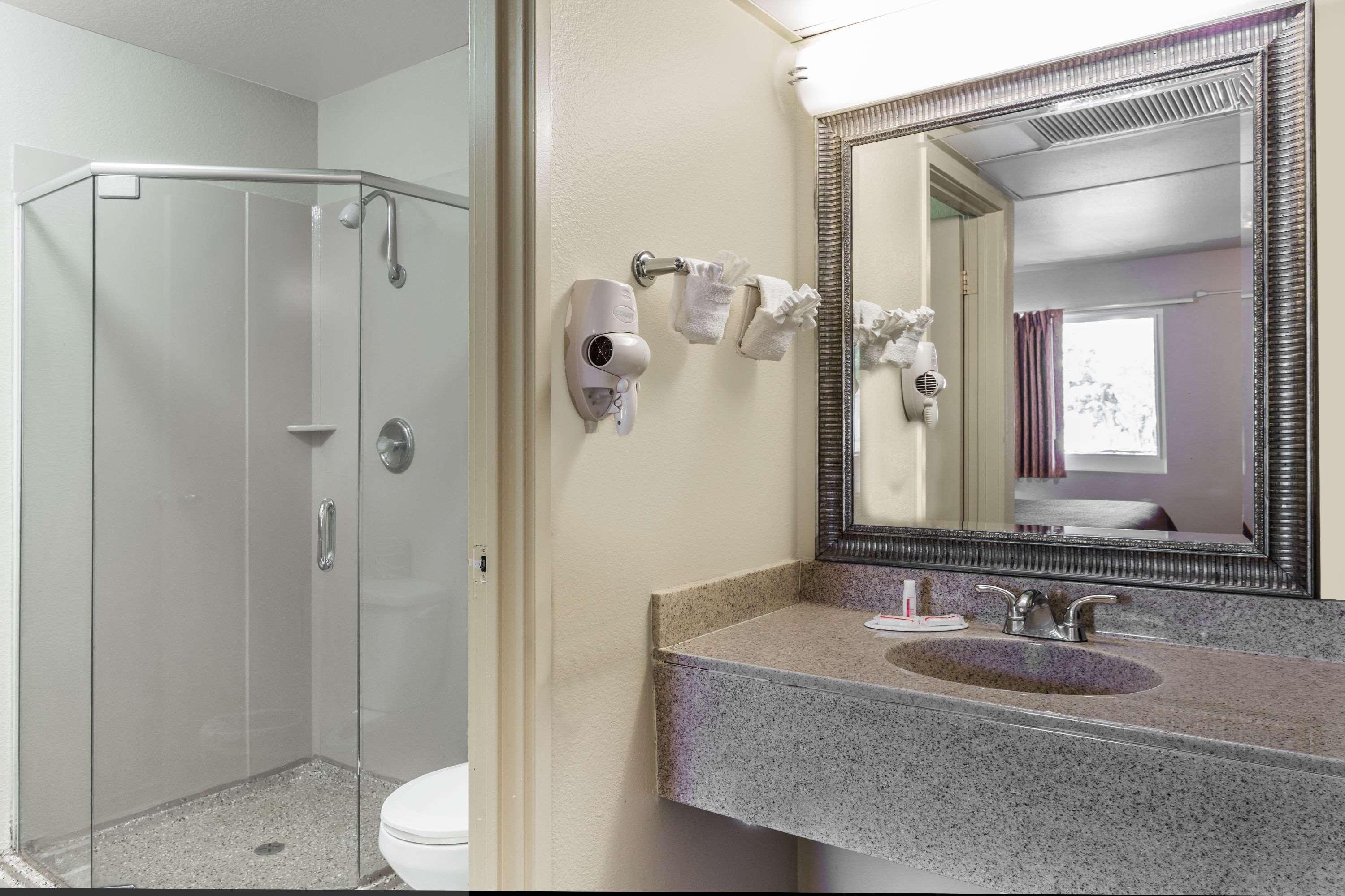 6 Riviera Fl Hotel Riviera Beach