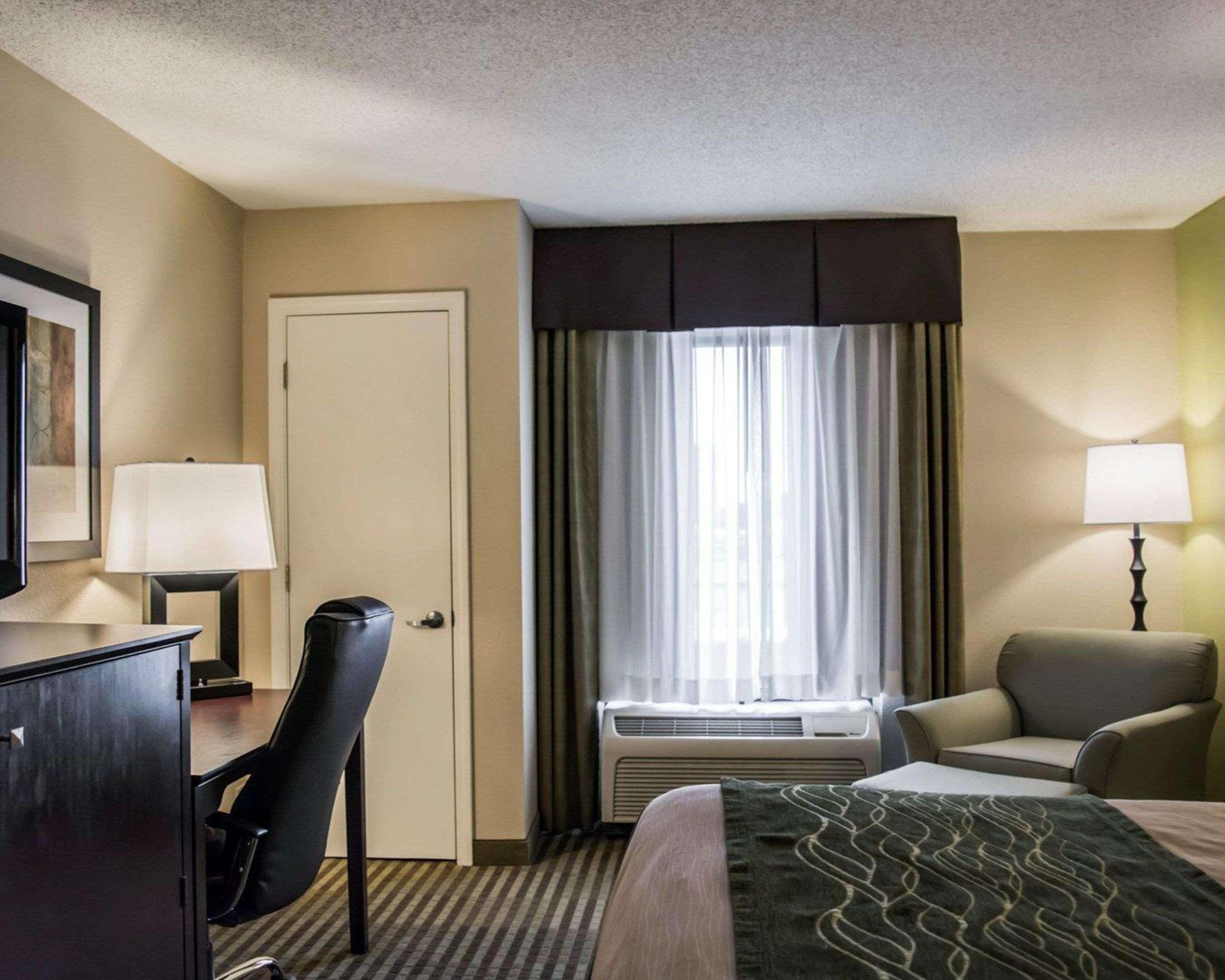 Hotel Comfort & St Pete - International Airport