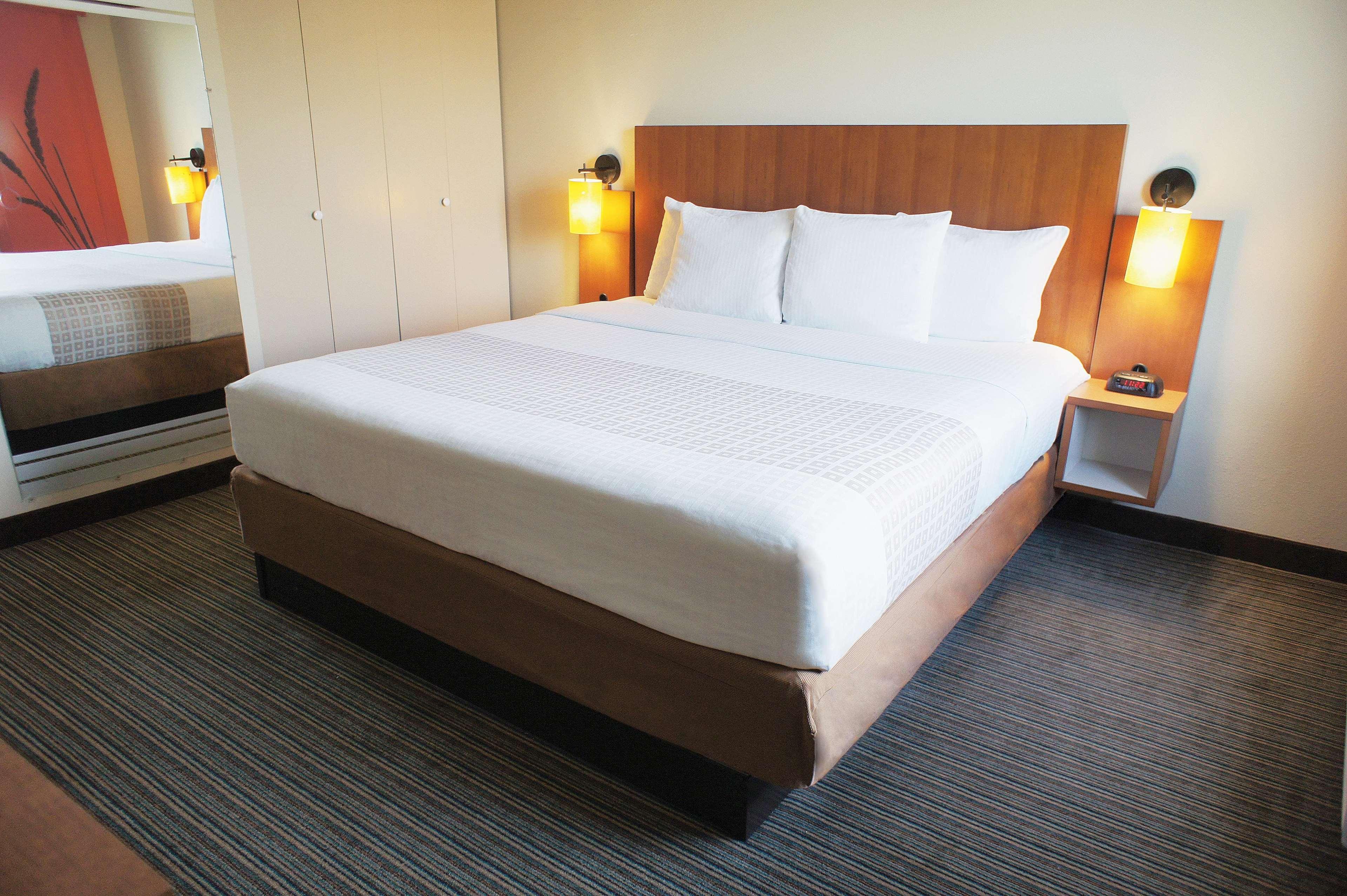 La Quinta By Wyndham Miami Hotel Cutler Bay
