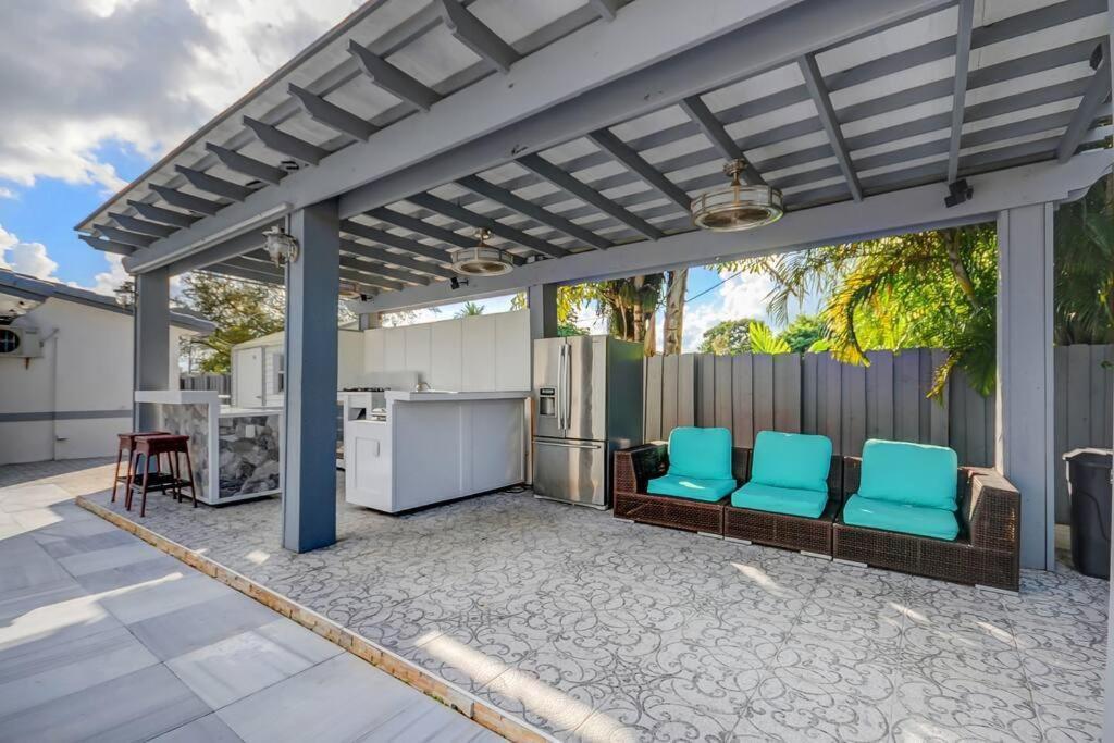 Miami House With Hot Pool-spa & Pool Table L48 Holiday home *
