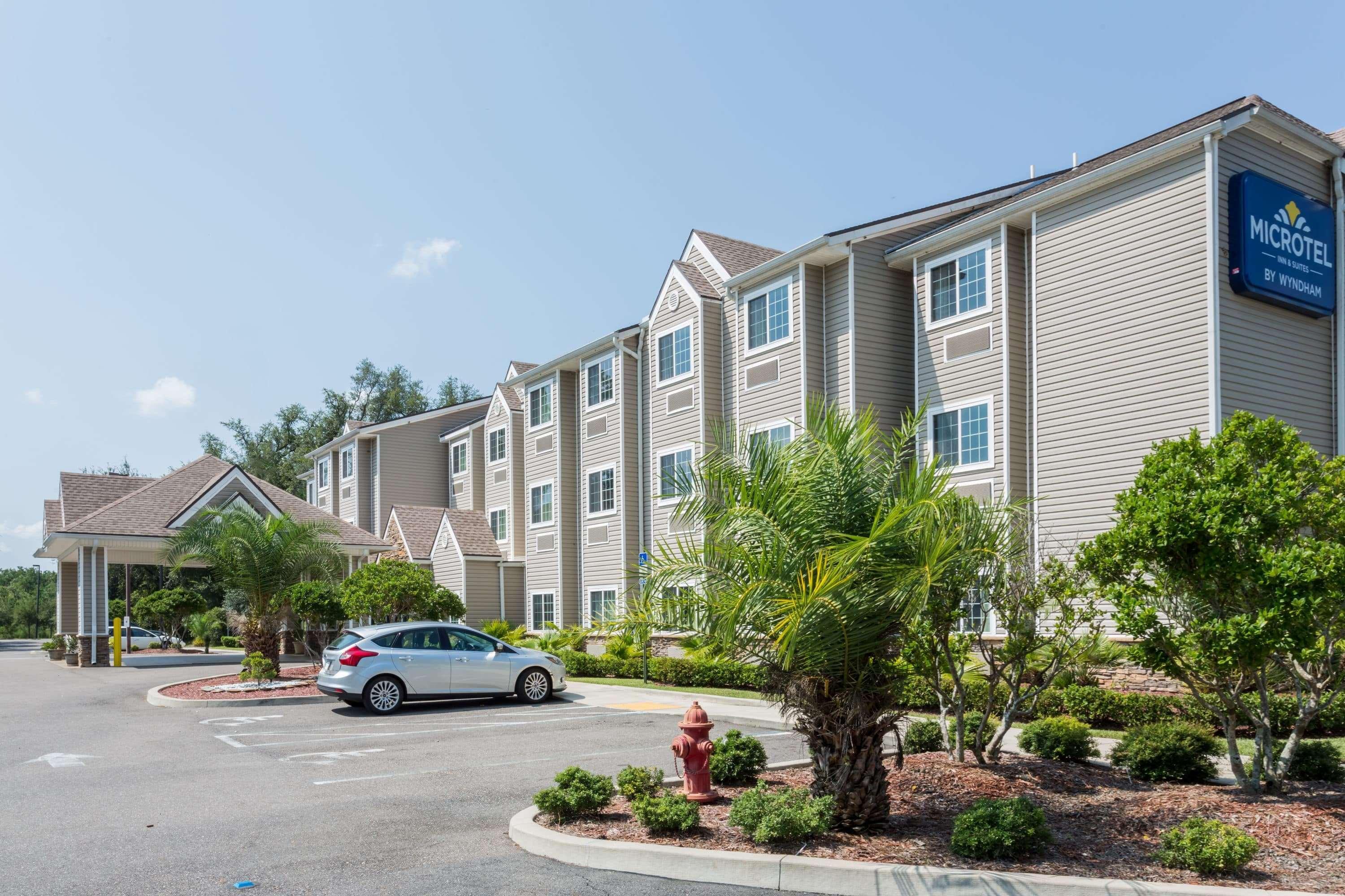 Microtel & By Wyndham Airport Hotel