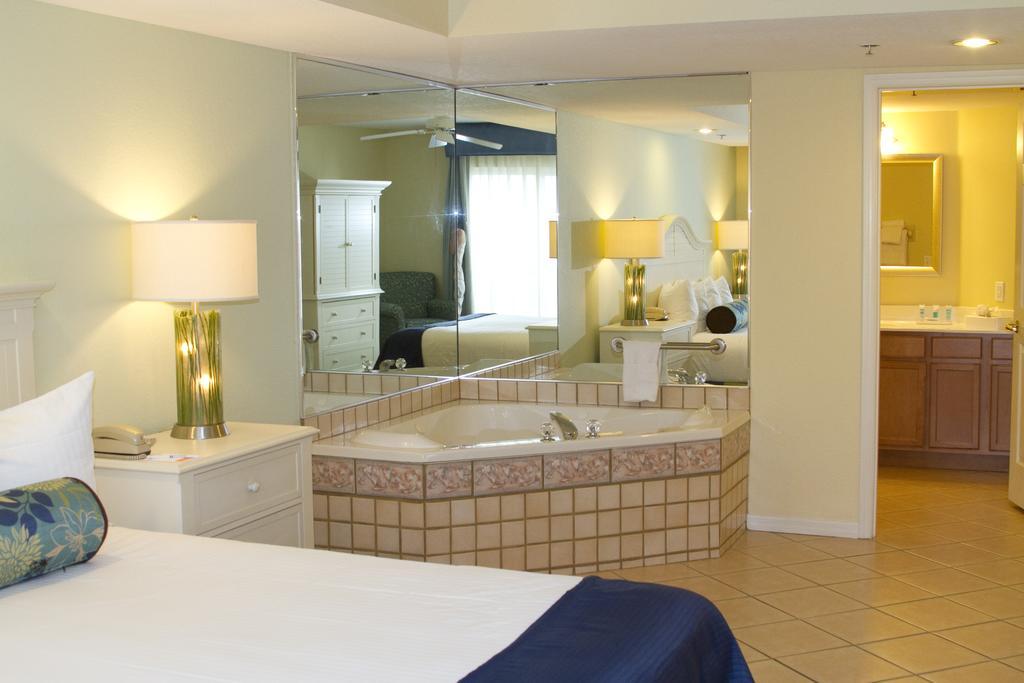 Club Wyndham Royal Vista Hotel 3*