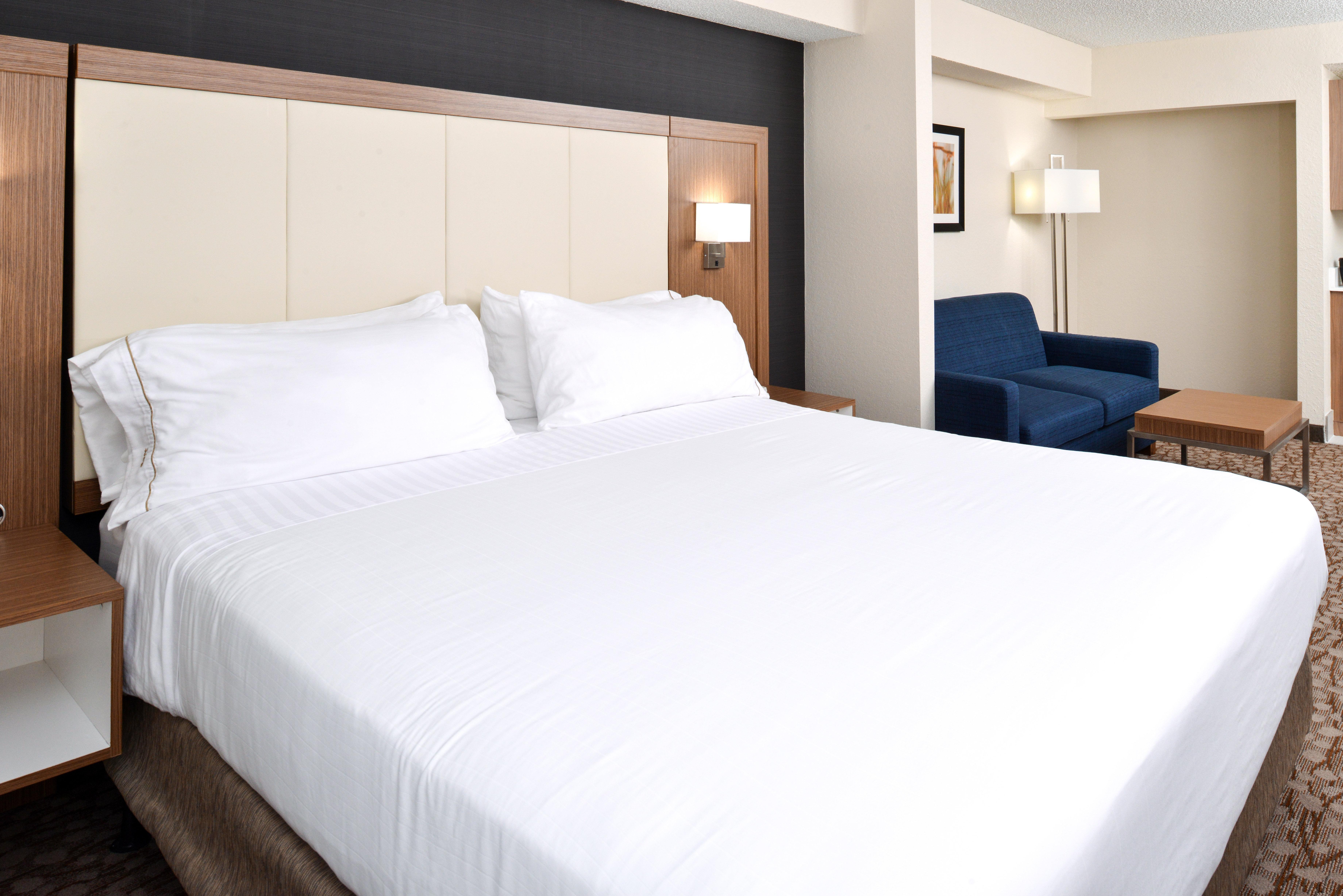 Express & Bonita Springs/naples By Ihg Hotel
