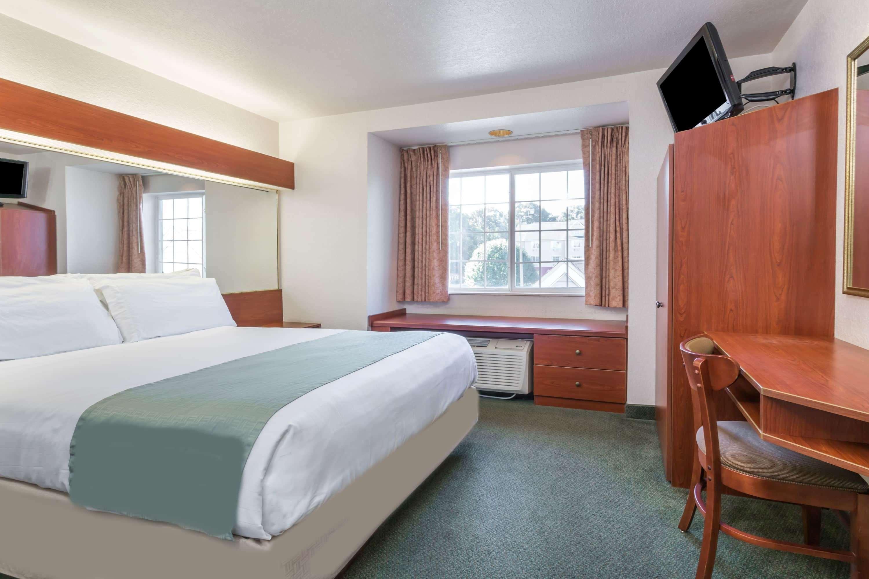 Microtel &