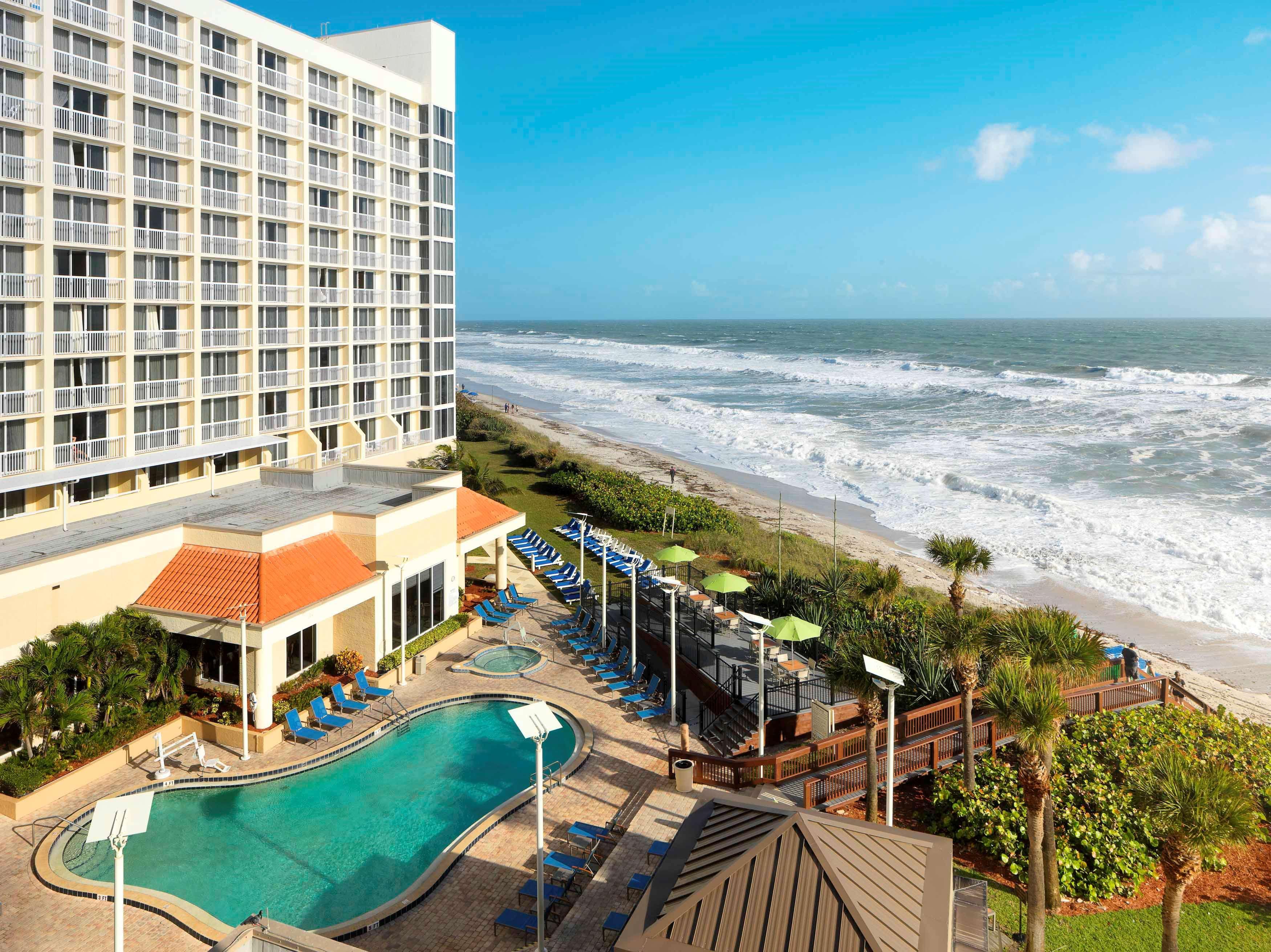 Hotel Hilton Oceanfront 3*