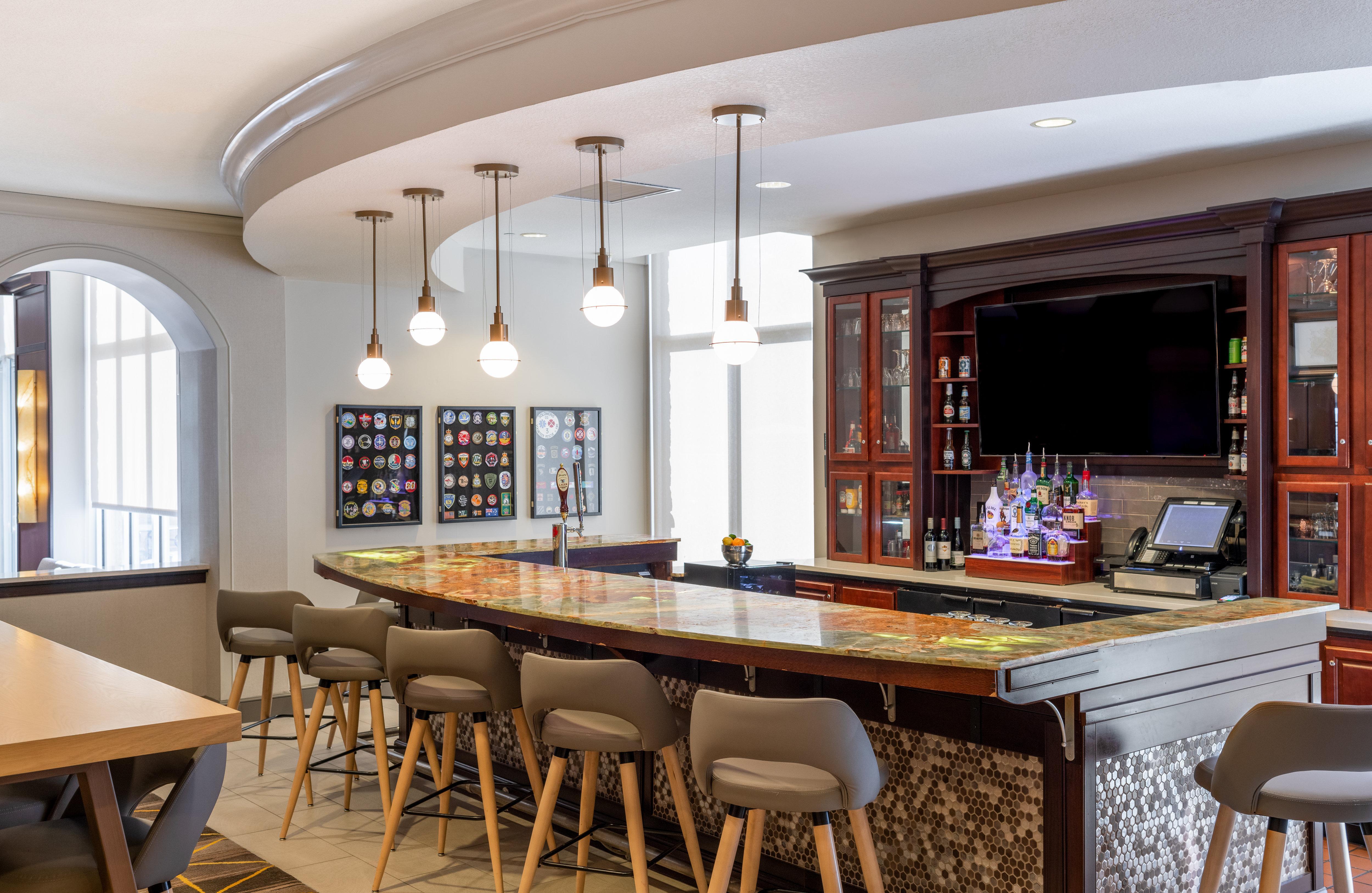 & - - Wells Rd. Hotel 3*
