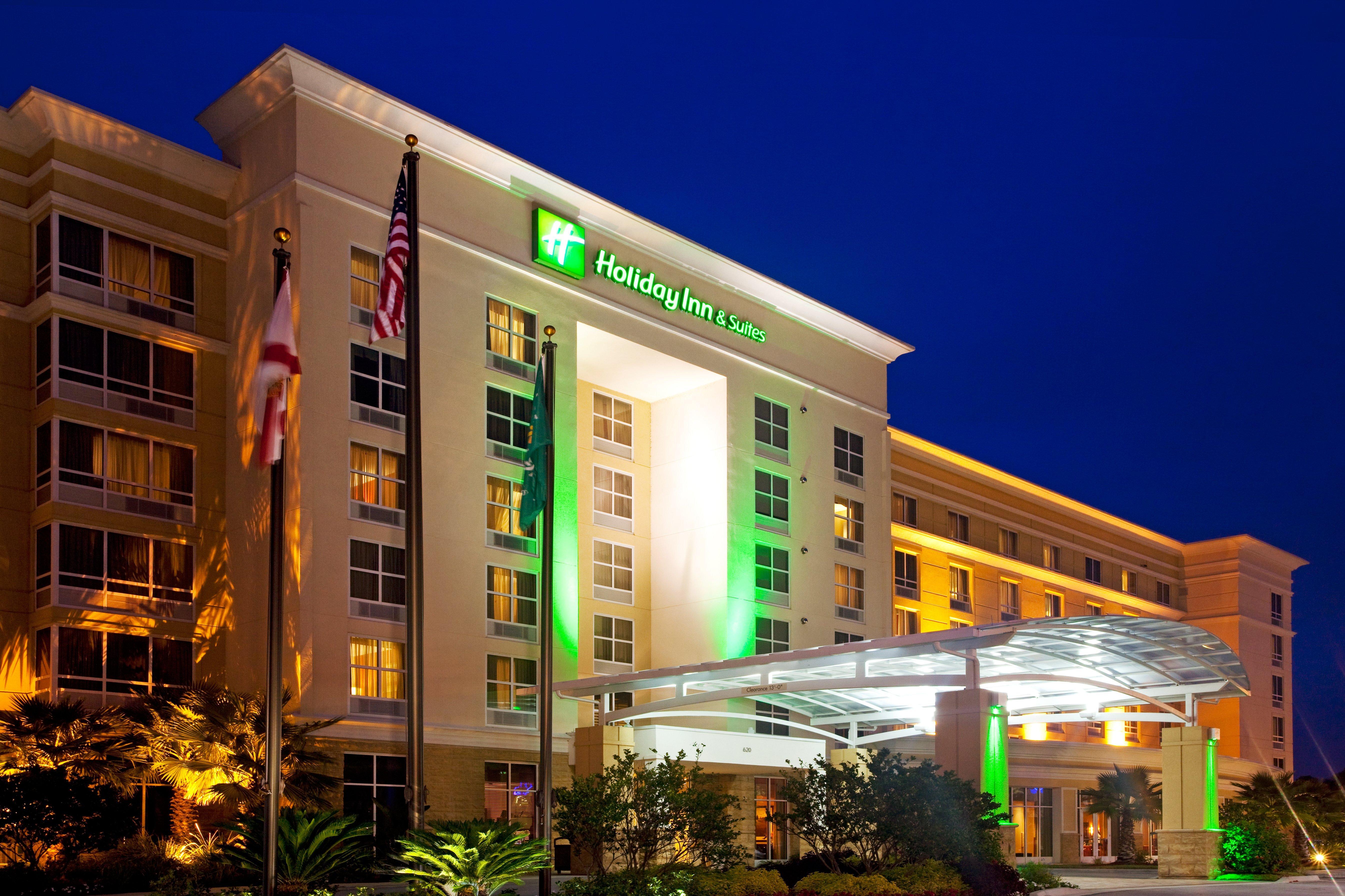 Hotel & - - Wells Rd.