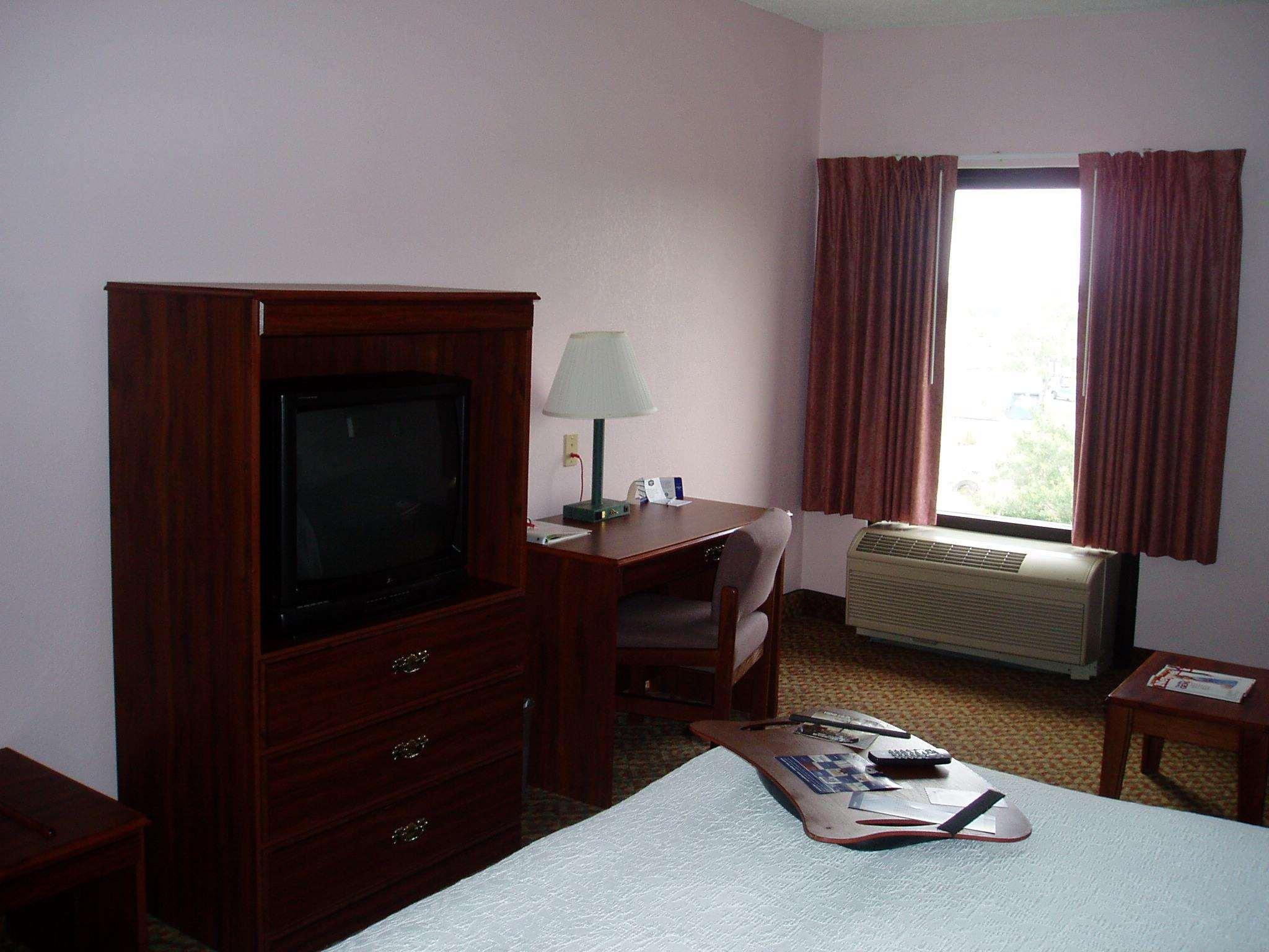 Hampton By Hilton Spring Hill Hotel 3*