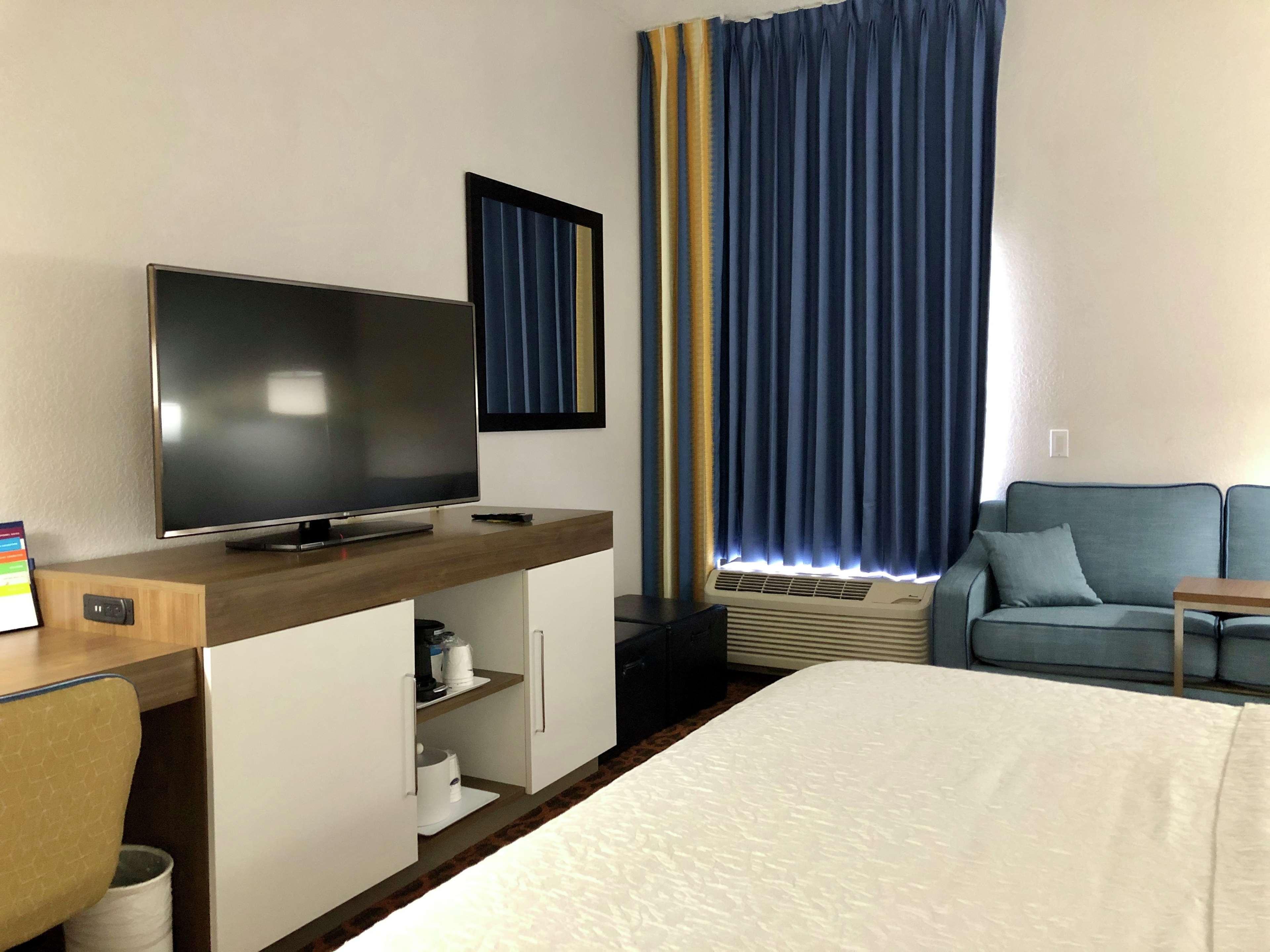Hampton By Hilton Spring Hill Hotel 3*