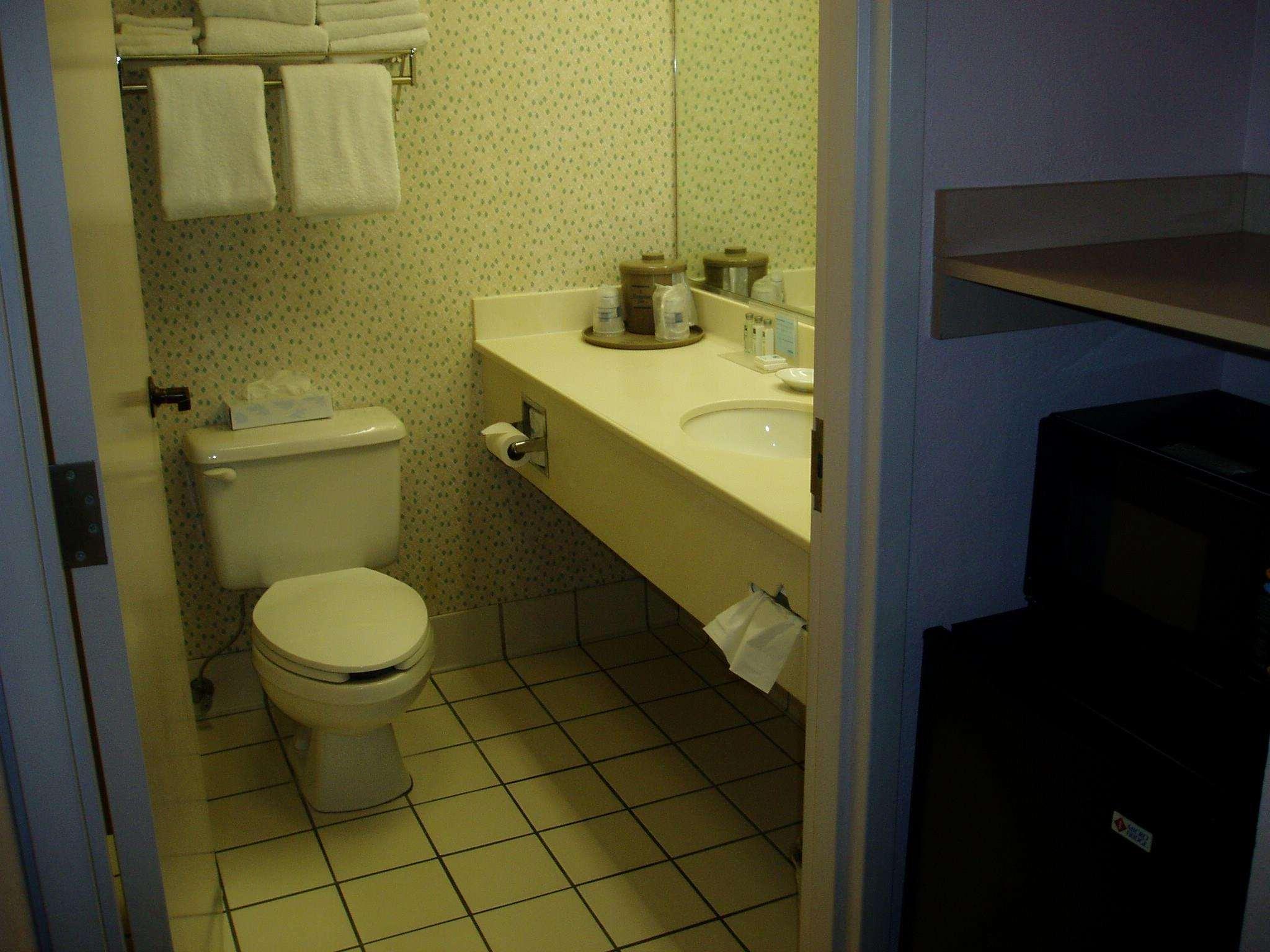 Hampton By Hilton Spring Hill 3*
