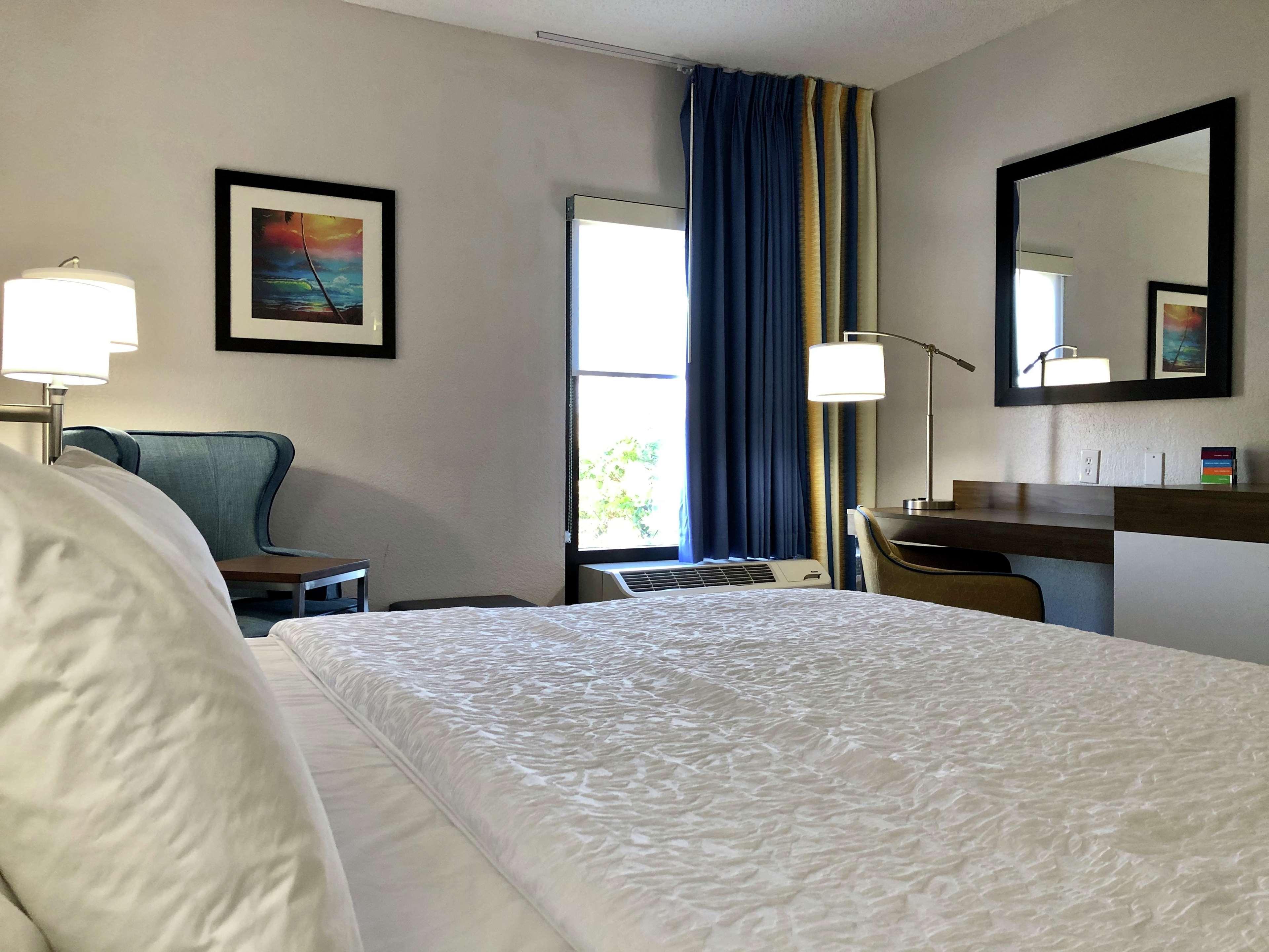 Hampton By Hilton Spring Hill