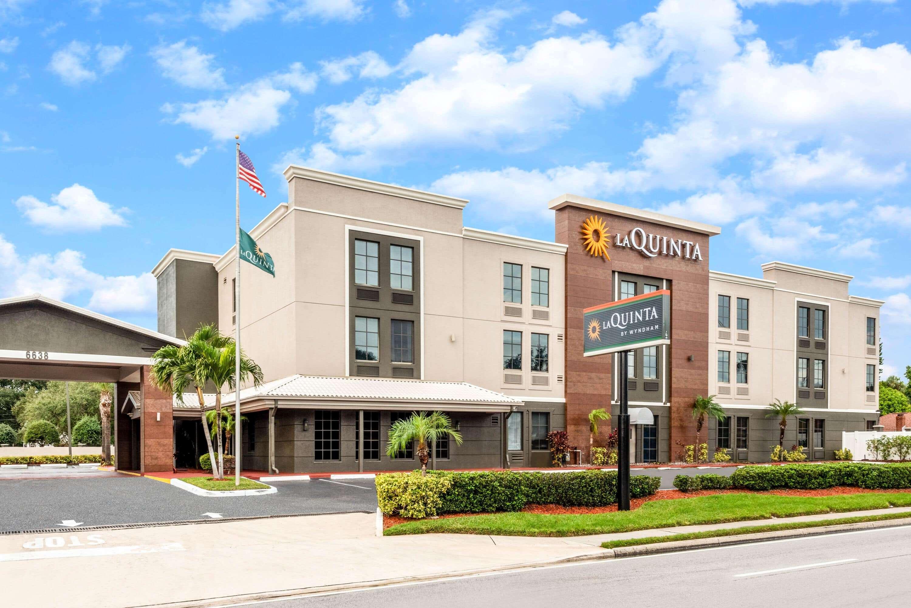 La Quinta By Wyndham Northeast *newly Renovated 3* St. Petersburg