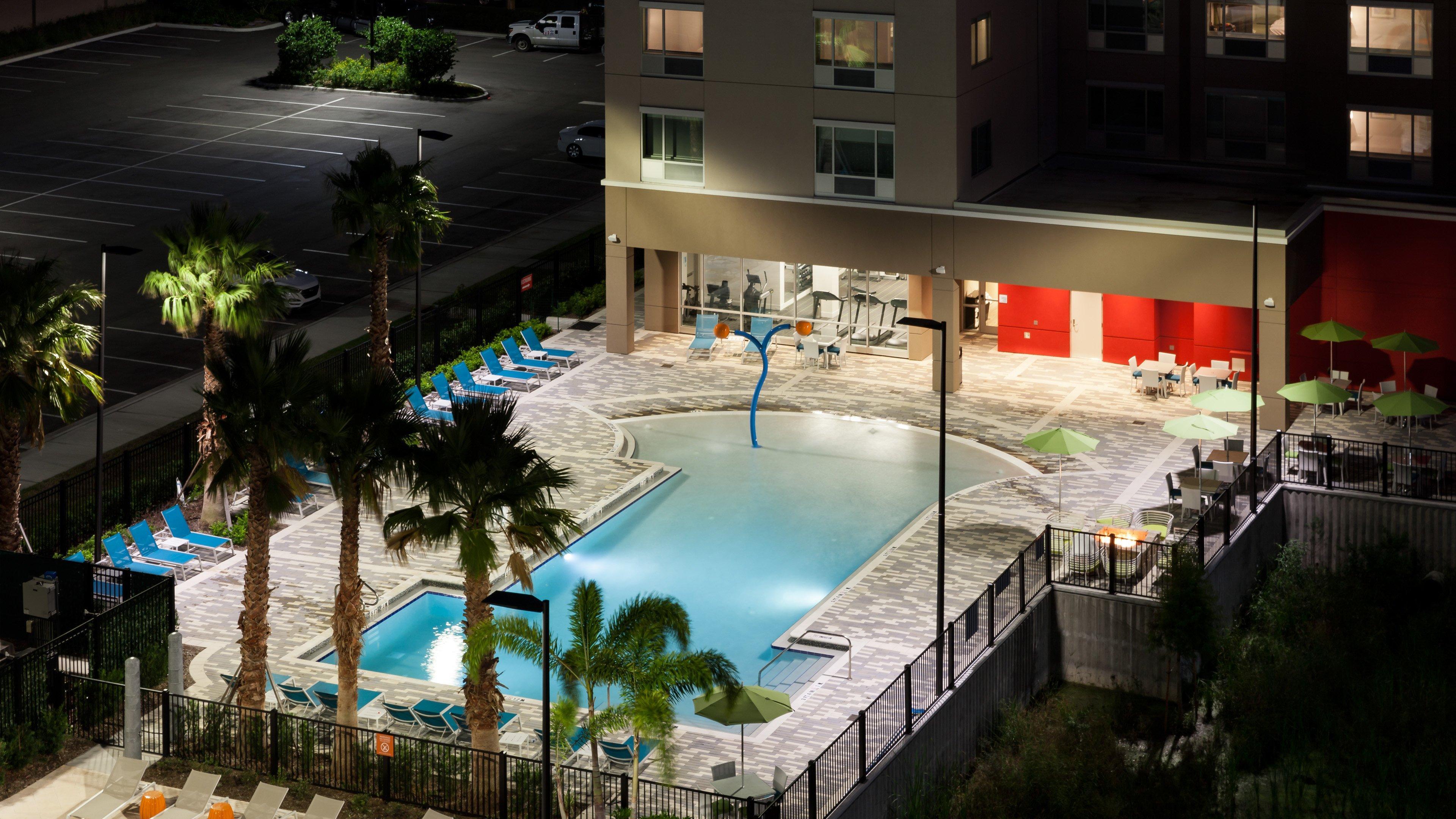 Hotel Holiday Inn Express & Suites - Orlando At Seaworld By Ihg