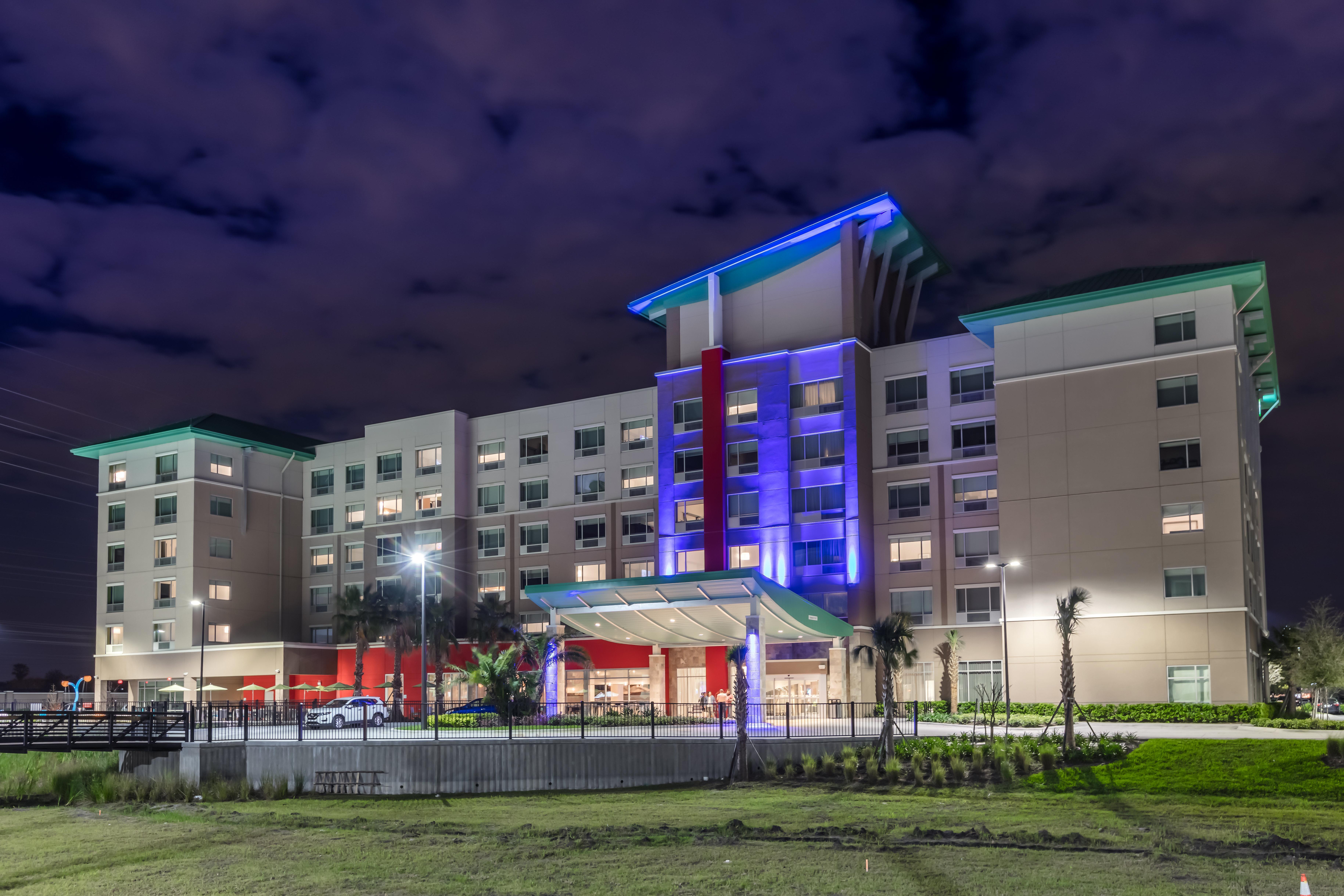 Holiday Inn Express & Suites - Orlando At Seaworld By Ihg 3* Williamsburg