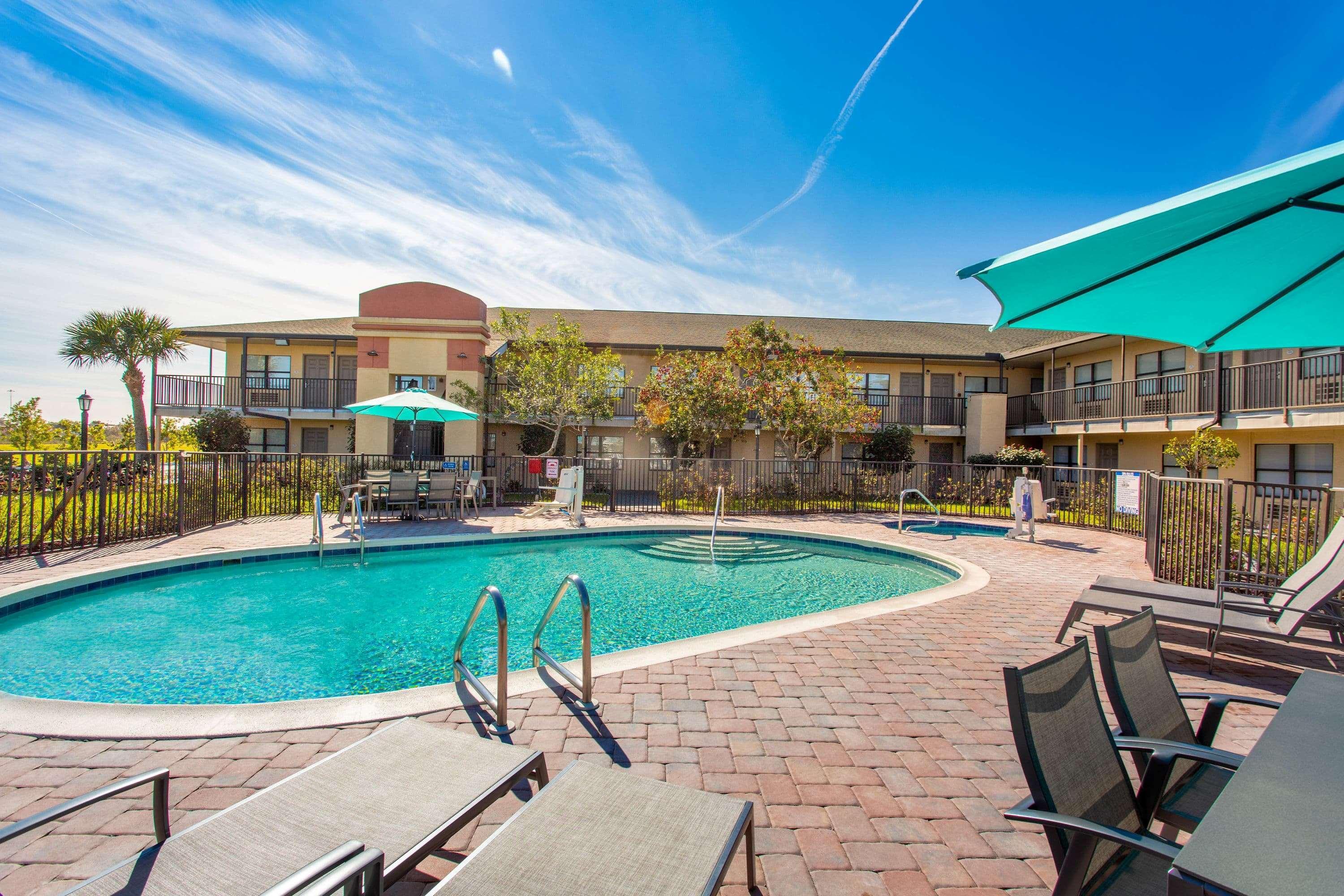 Hotel Baymont By Wyndham Punta Gorda/port Charlotte 2*