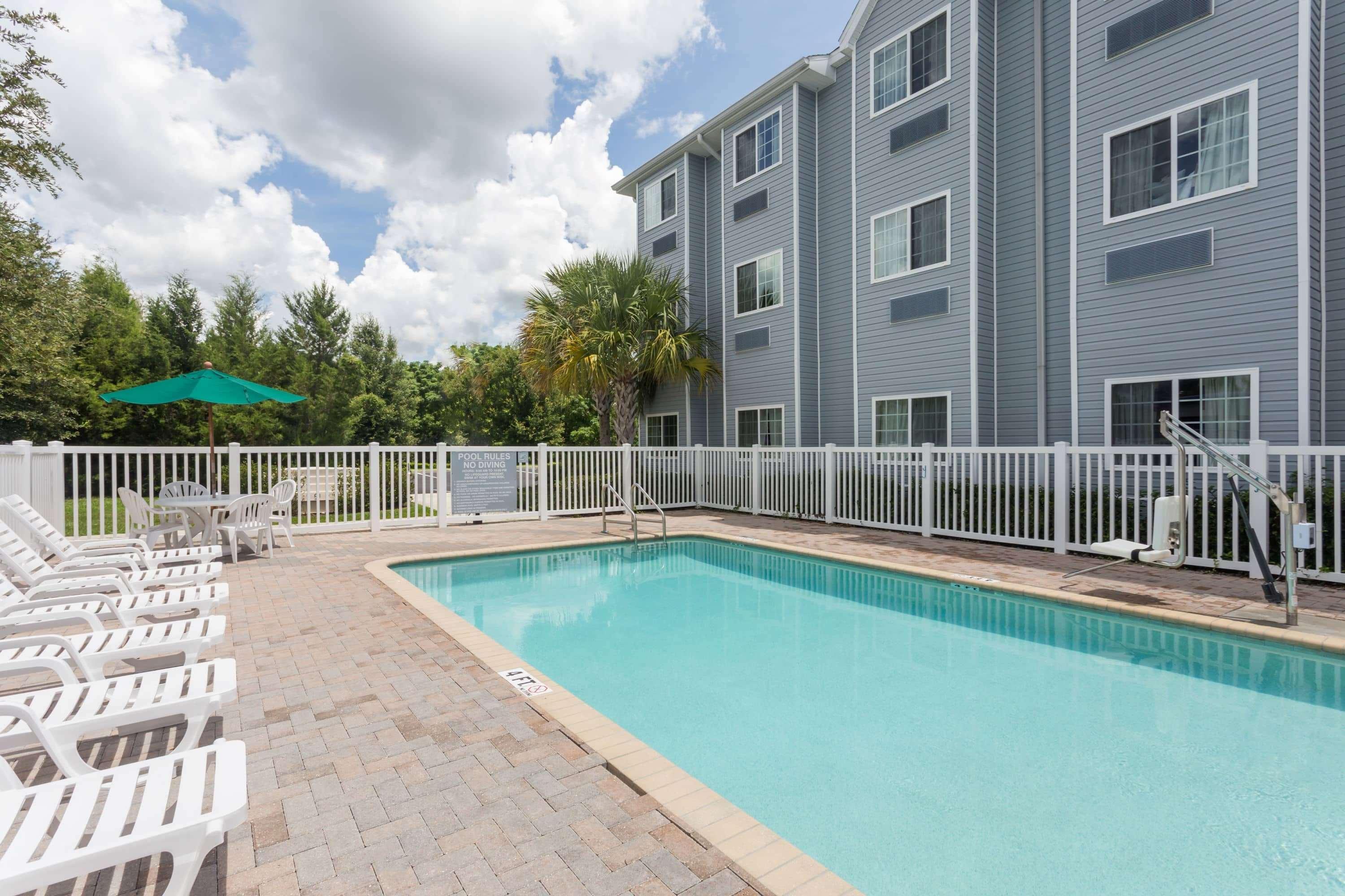 Hotel Microtel & By Wyndham Spring Hill/weeki Wachee