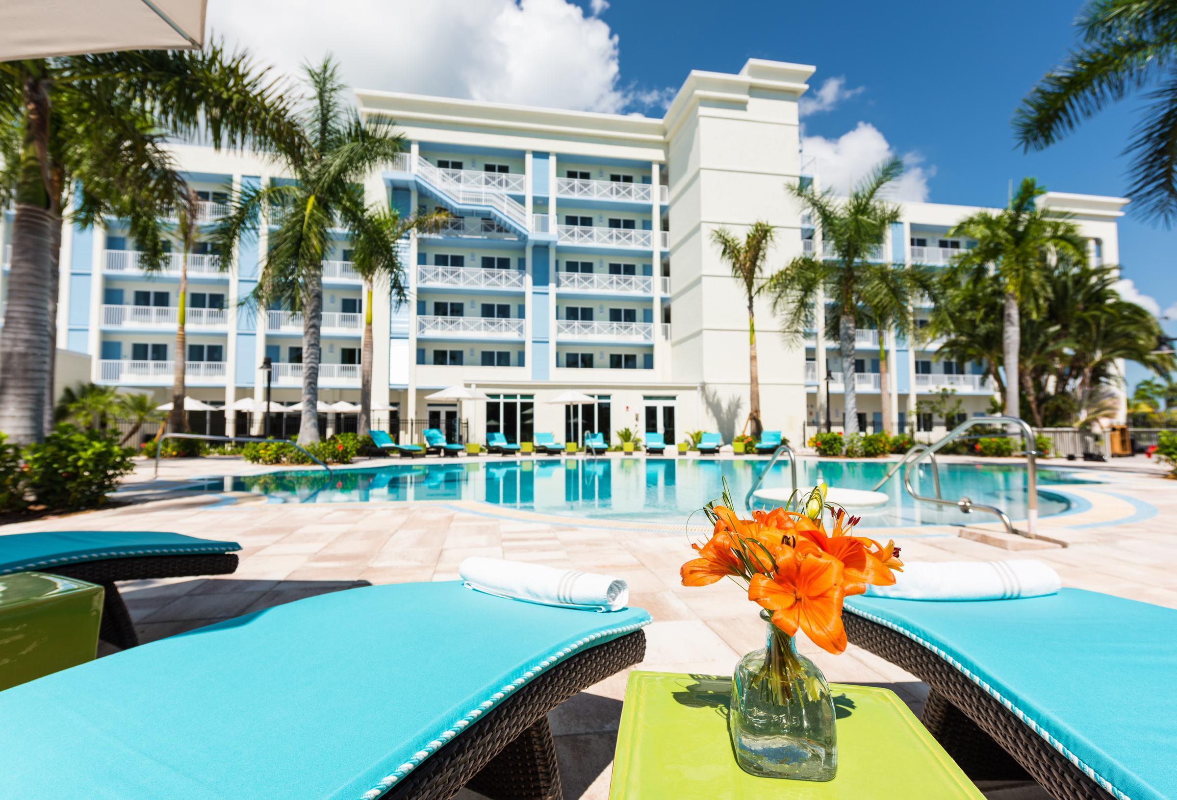 Blue Flamingo Hotel
