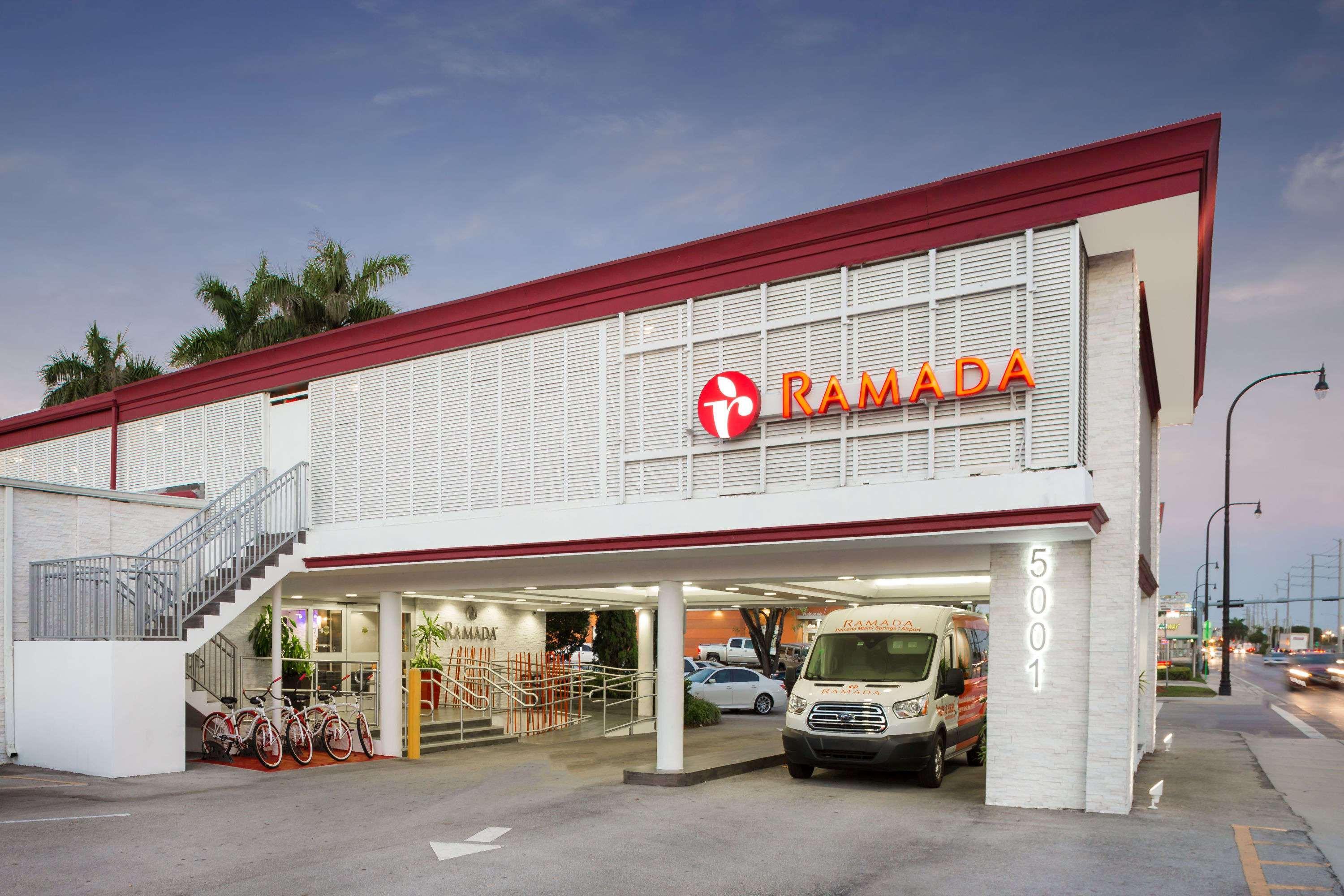 Hotel Ramada By Wyndham Miami Springs/miami International Airport