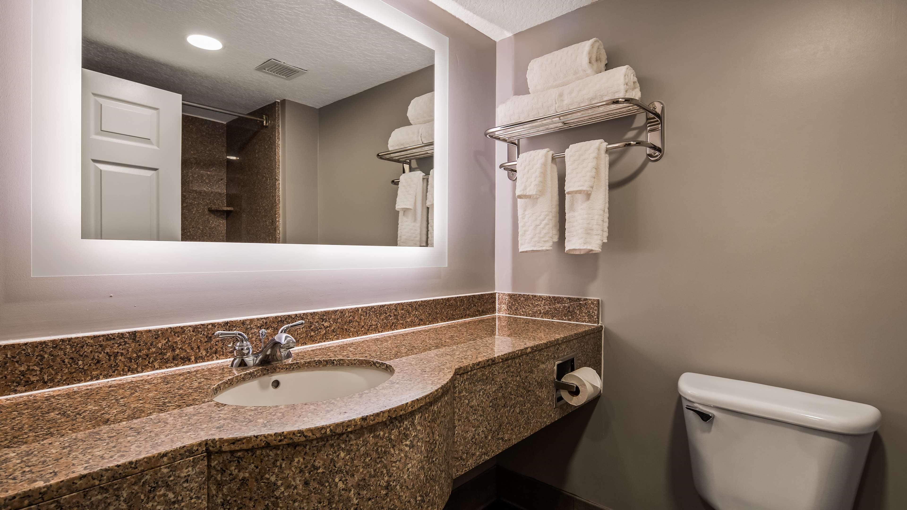 Western I-95 Hotel 3*