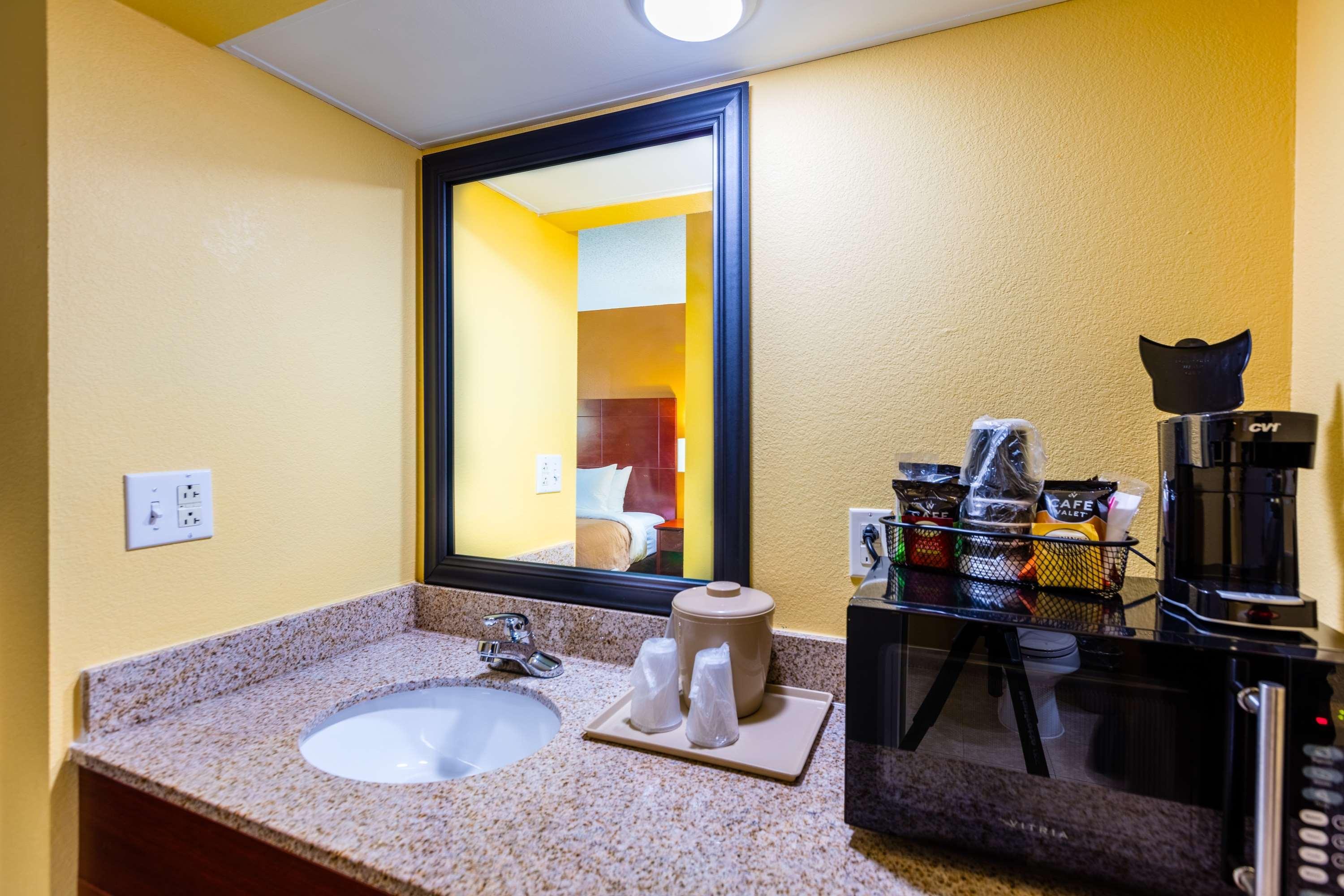 Western Hotel 3*