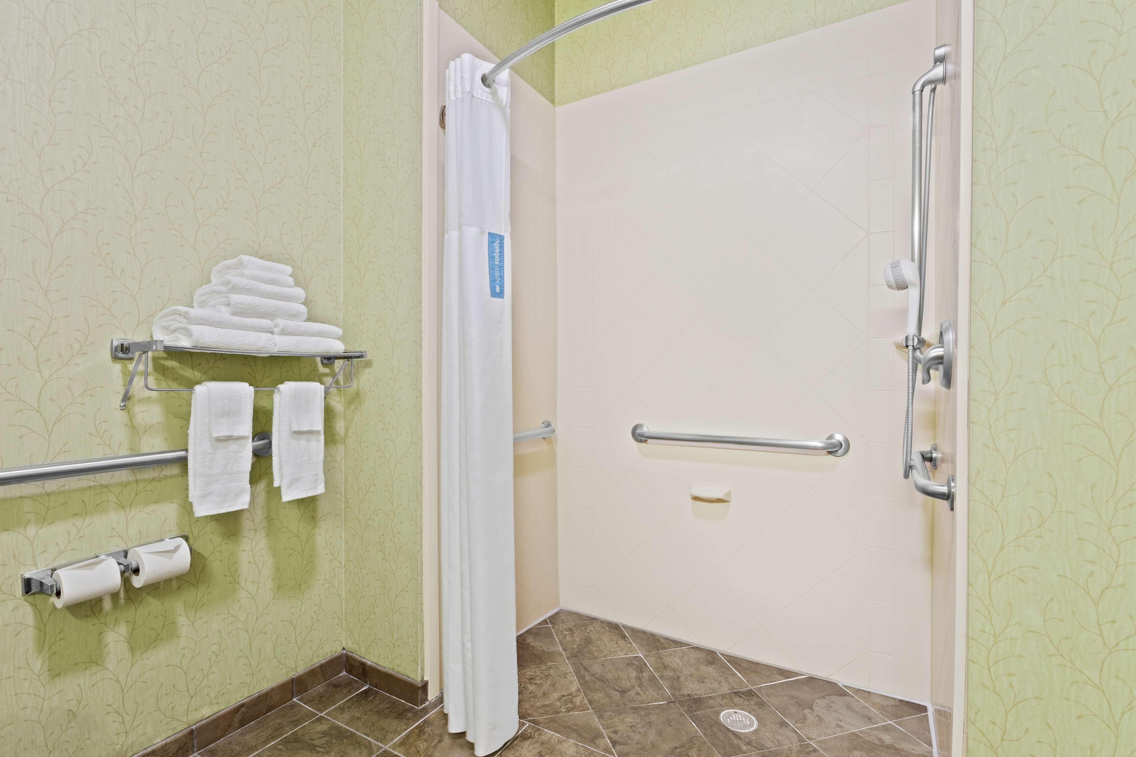 Hampton West Palm Beach-lake Worth-turnpike 3*